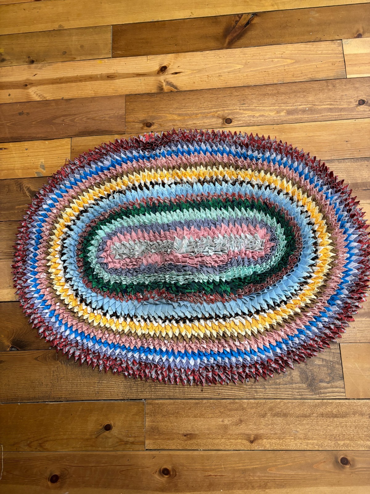 Handmade/Exceptional Quality/Rainbow Colors/Polyester/Throw Rug