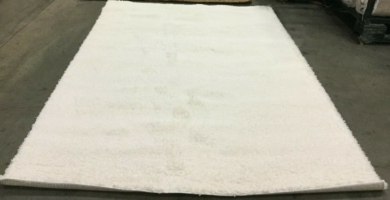 WHITE 6′-7″ X 9′-6″ Back Stain Rug, Reduced Price 1172634879 SG151-1010-7