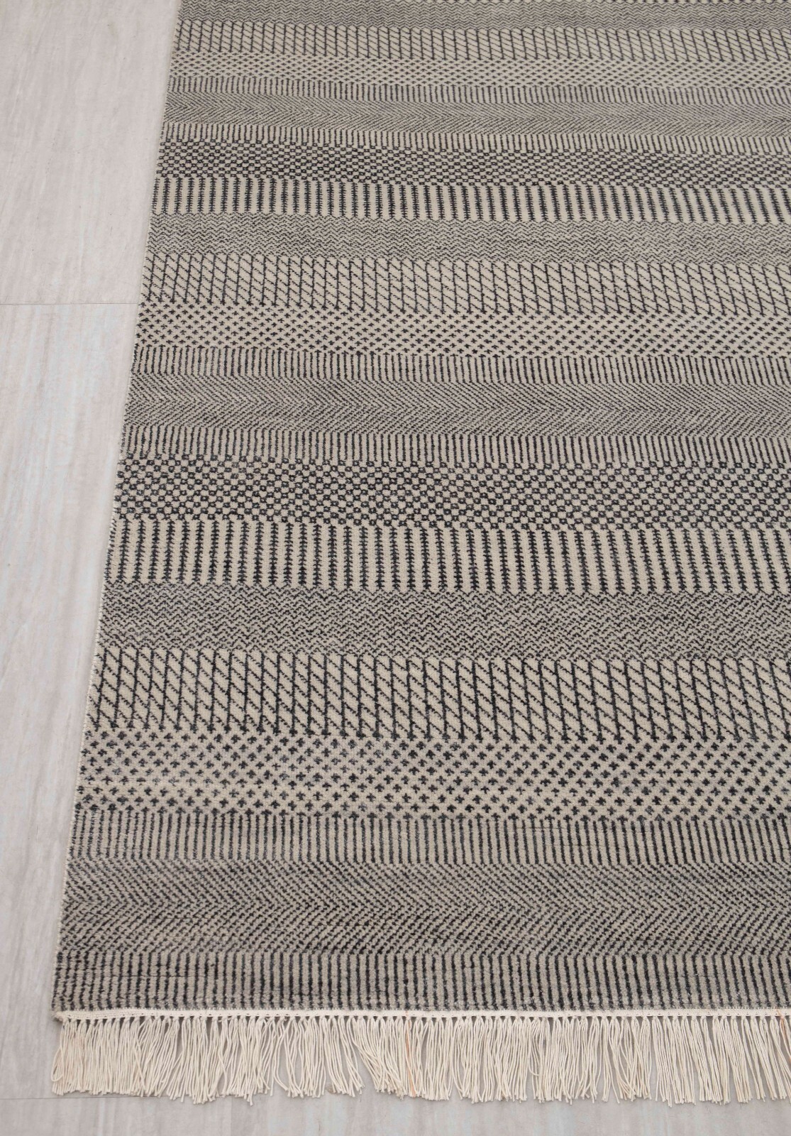 10×14 Silver Charcoal Modern Style Soft Wool & Silk Contemporary Handmade Rug