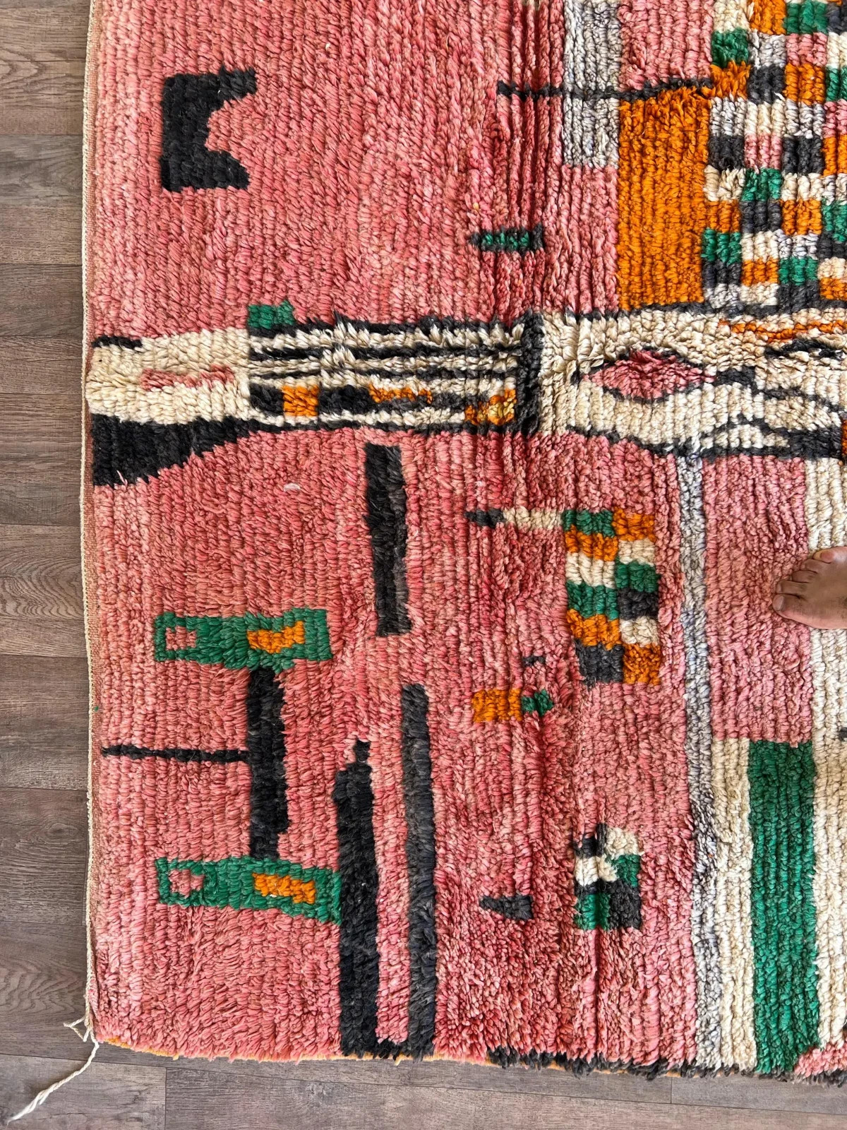Handmade Moroccan Boujaad Wool Rug Geometric Design Pink Orange White Carpet Rug