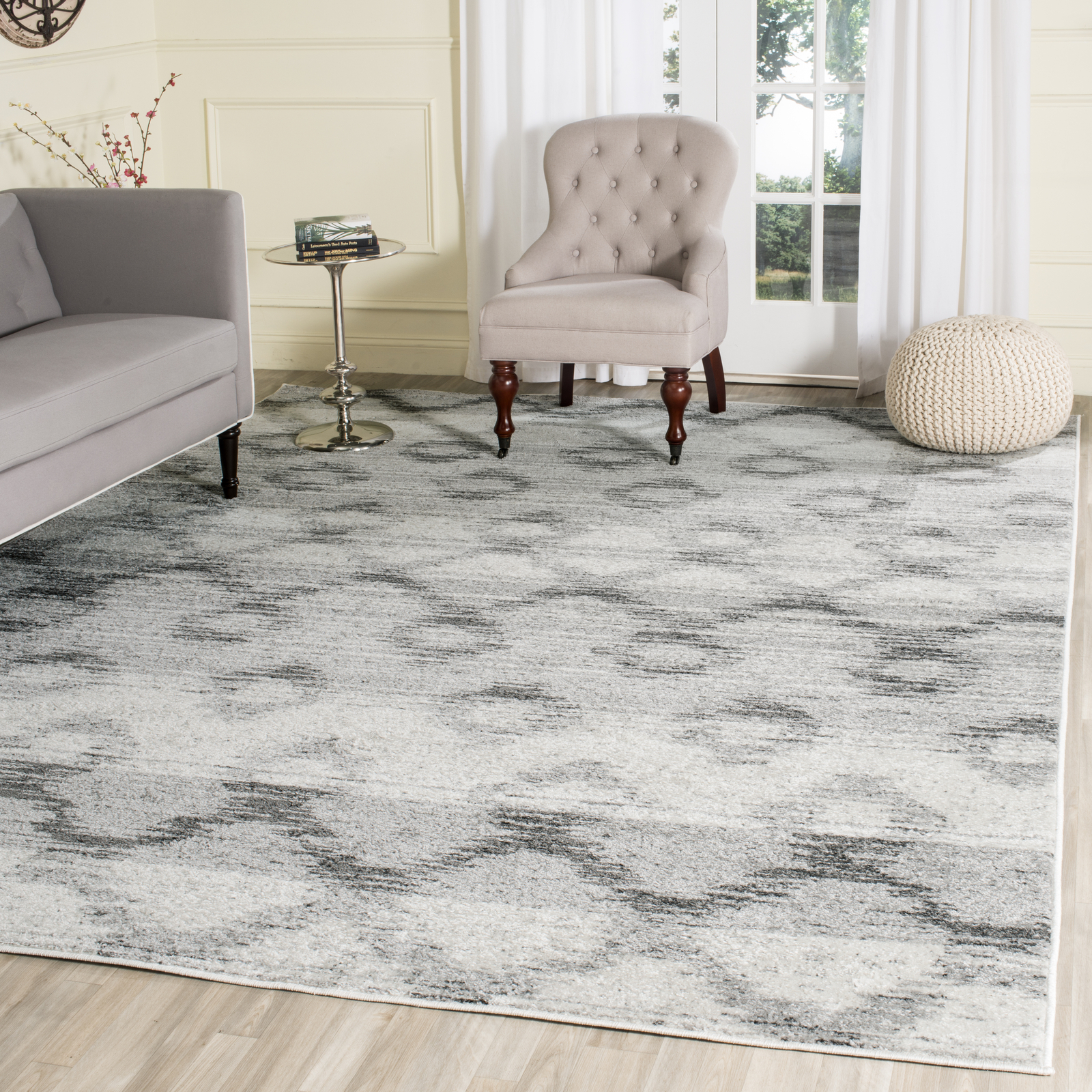Safavieh Adirondack SILVER / CHARCOAL 9′ X 12′ Area Rug – ADR106P-9