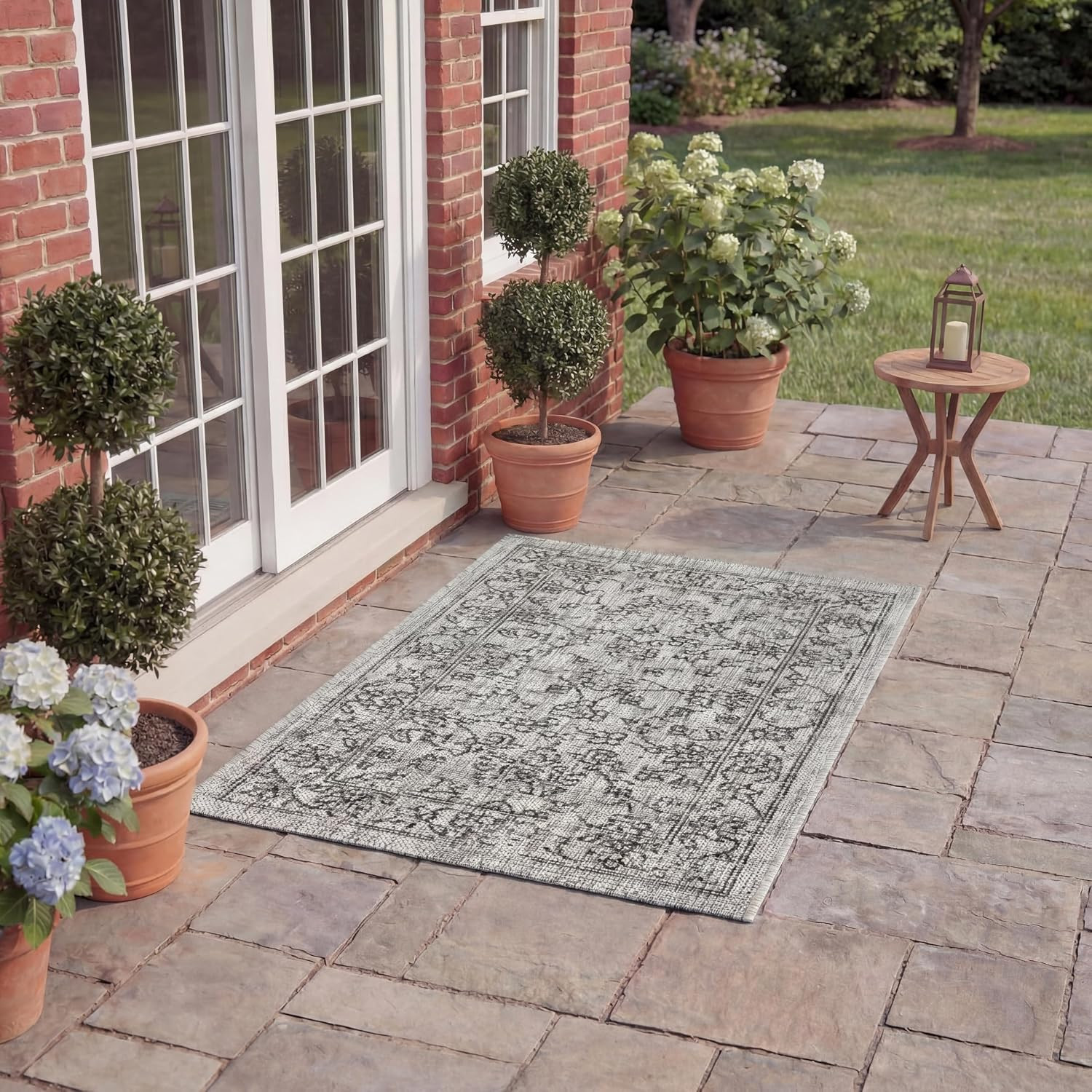 SAFAVIEH Courtyard Collection 2′ X 3’7″ Grey/Black CY8680 Indoor/ outside Waterp
