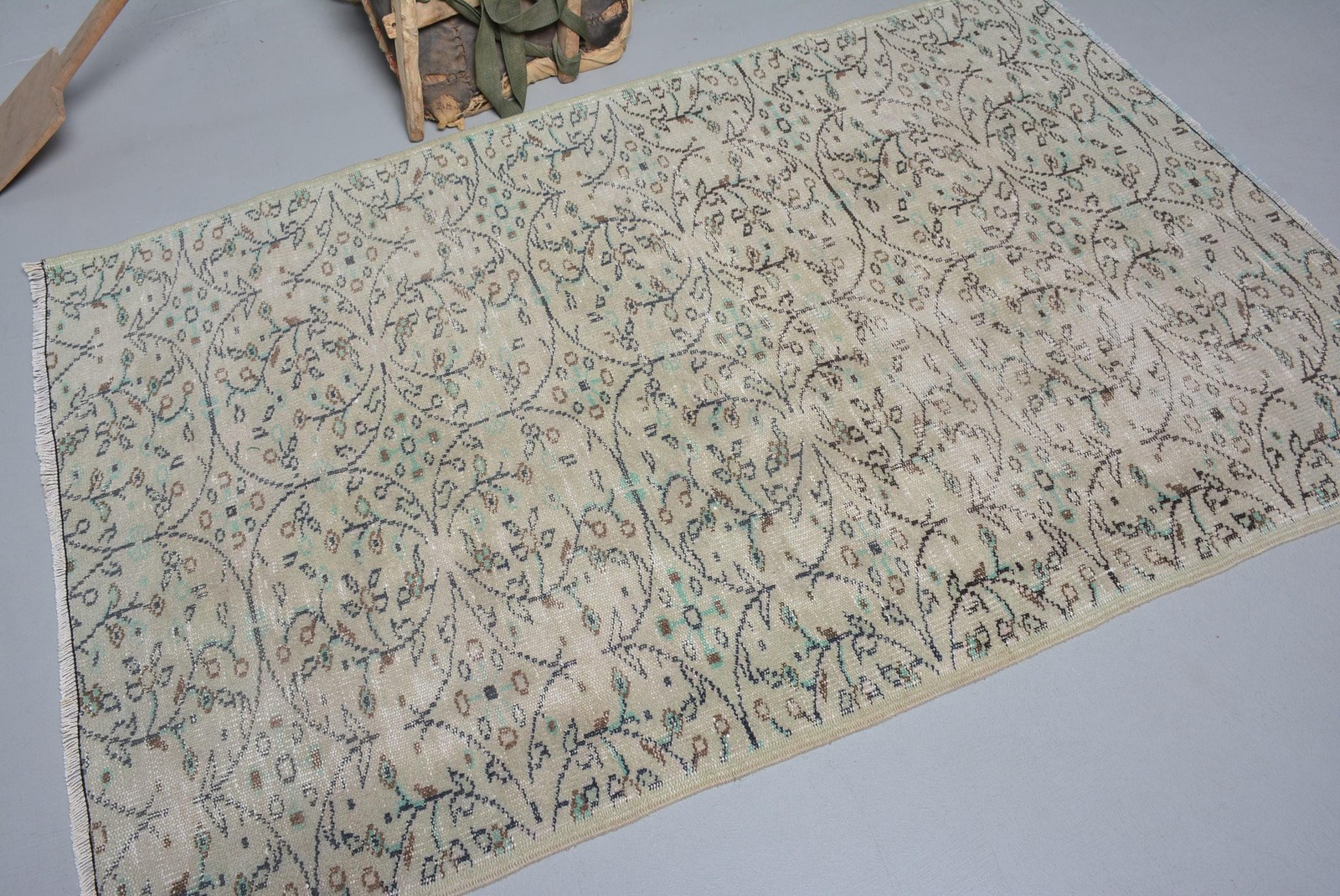 Turkish Vintage Area Rug 4,1×6,3 ft (124×192 cm), Green Oriental Rug