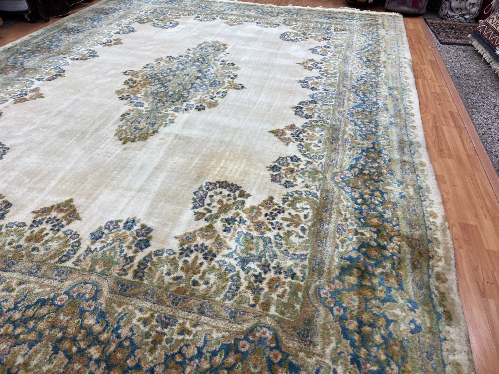 8’9″ x 12′ Indian Kirman Design Oriental Rug – 1950s – Hand Made – 100% Wool