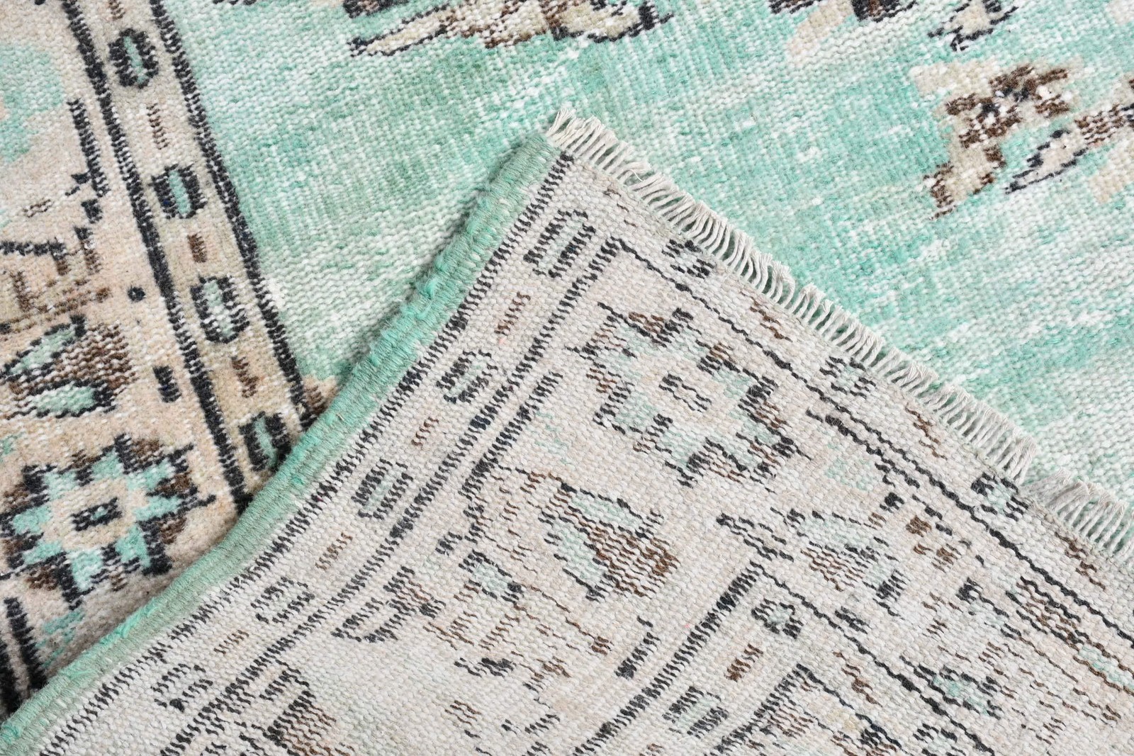Turkish Vintage Rug 5,3×8,7 ft, Blue Large Camouflage Wool Rug