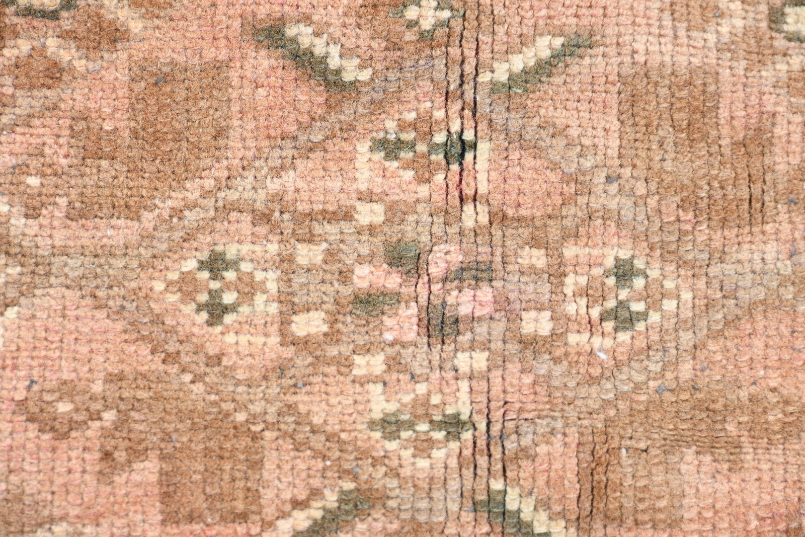 Turkish Vintage Rug 4,3×7,3 ft (132×222 cm), Brown Handmade Wool Rug