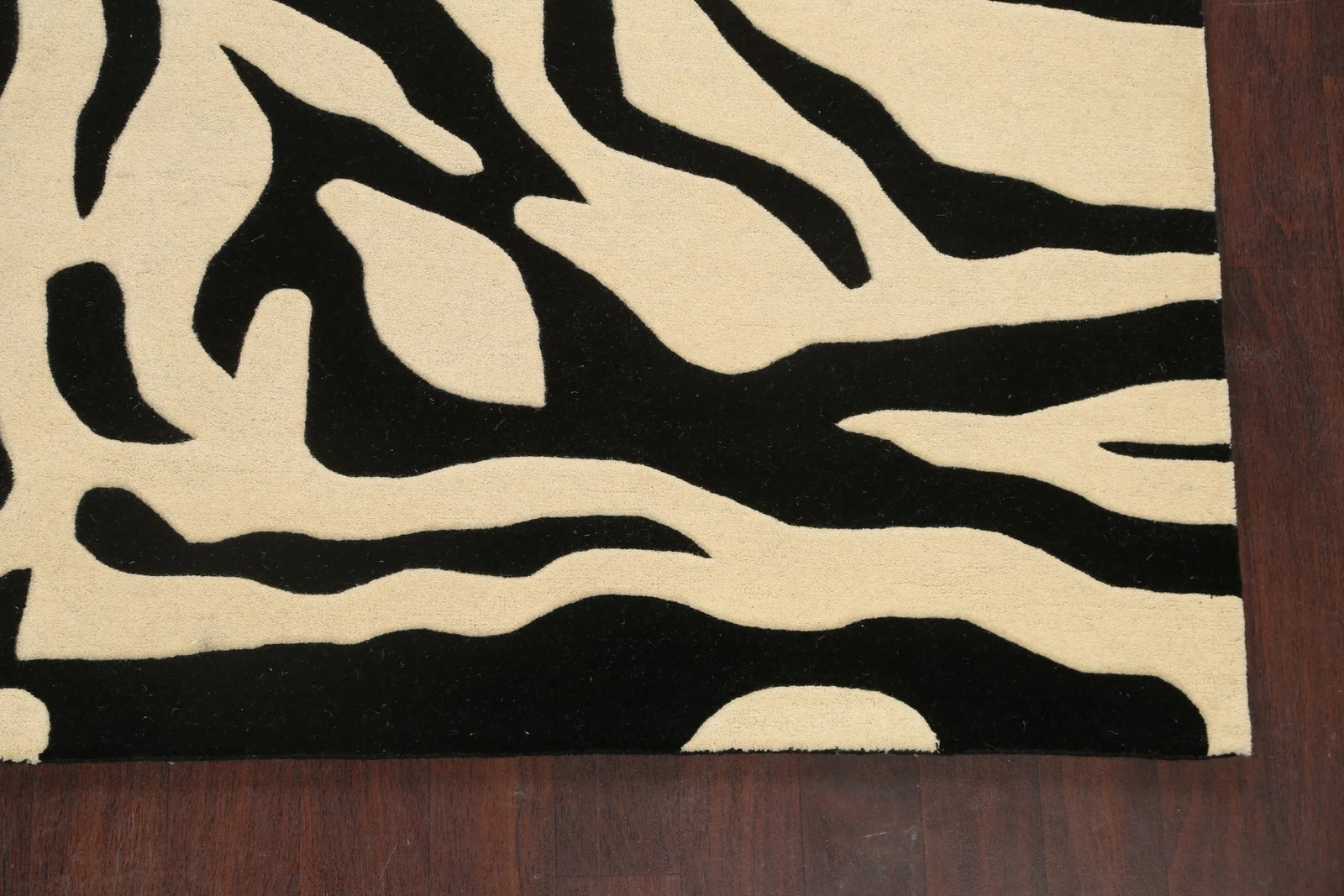 Zebra Animal Print Oriental Area Rug Hand-Tufted Wool Ivory/ Black Modern Carpet