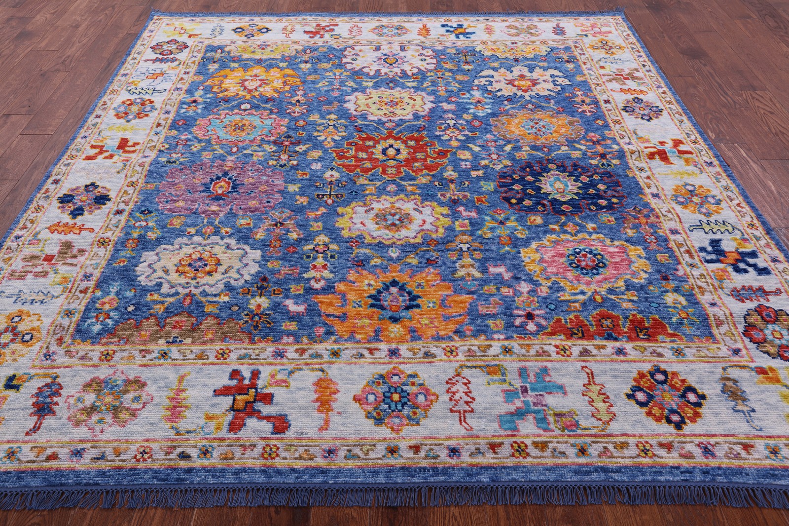 8′ Square Turkish Oushak Hand-Knotted Wool Rug – Q21322