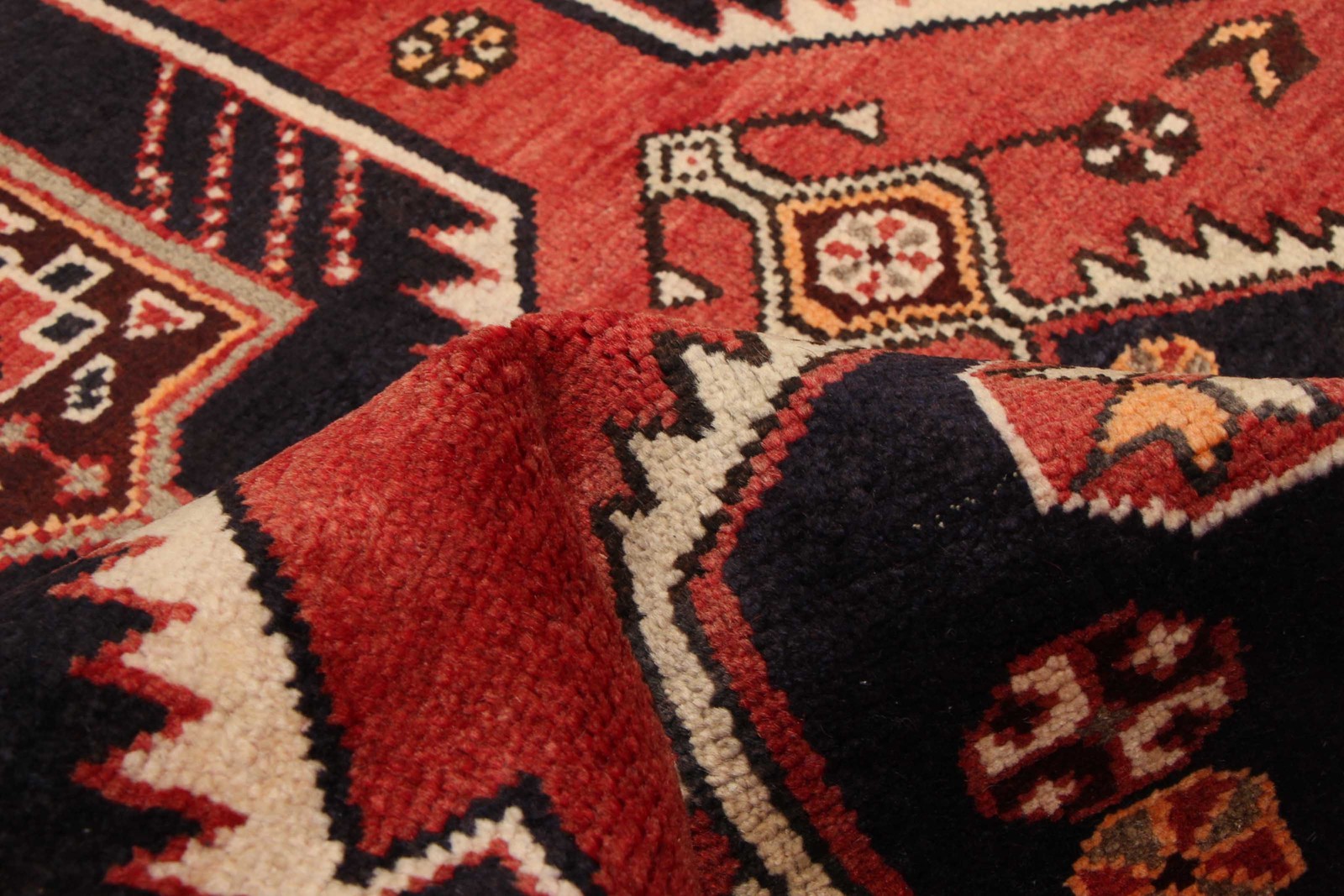 Vintage 3’3″ x 4’10” Traditional Hand Knotted Vegetable Dye Wool Area Rug