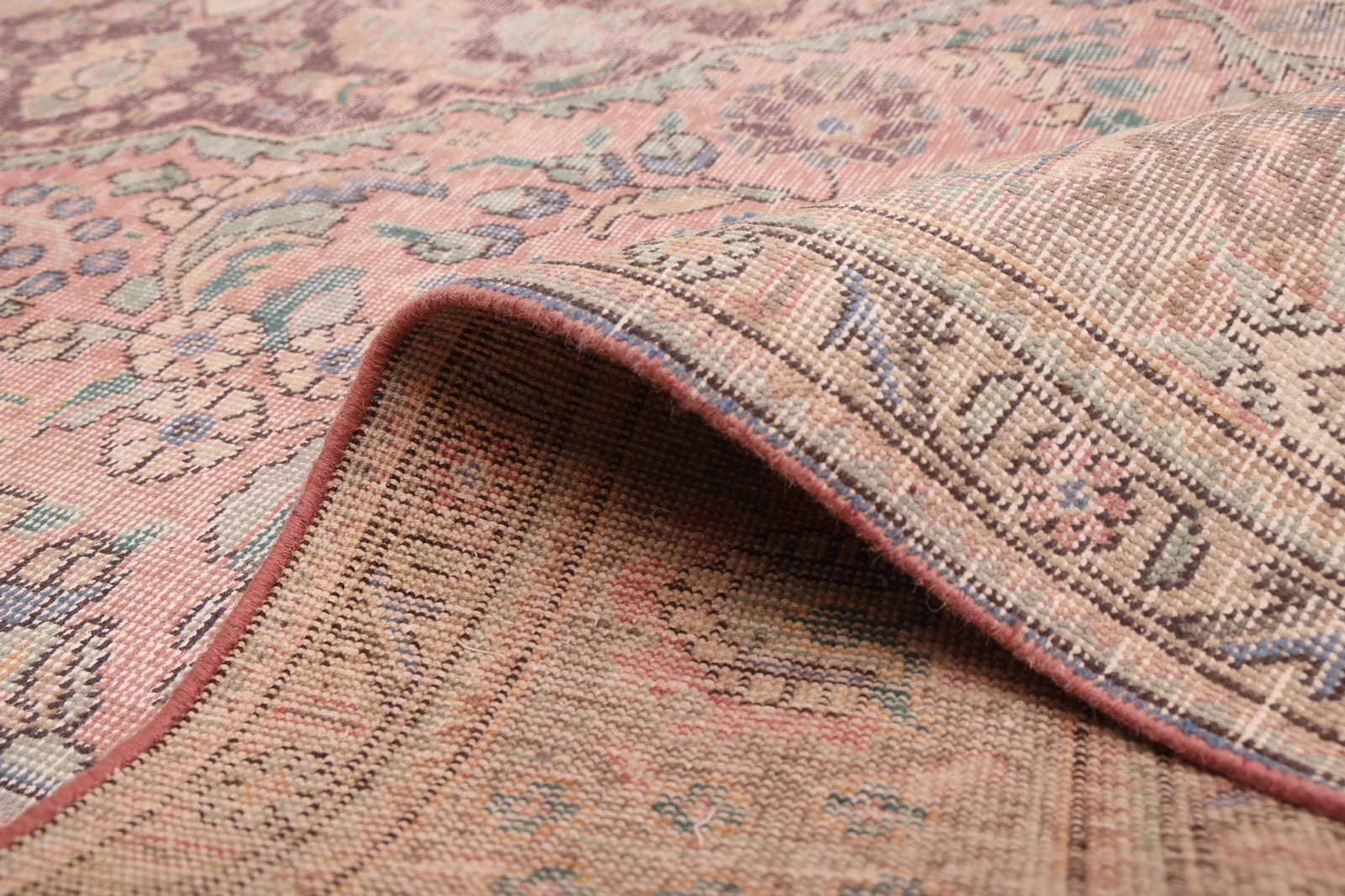 Vintage 7’10” x 10’11” Traditional Hand Knotted Vegetable Dye Wool Area Rug
