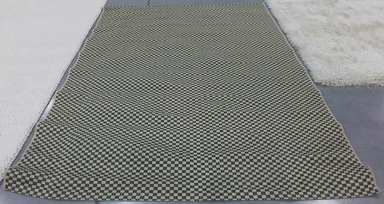 DGREEN / BEIGE 6′-7″ x 9′-6″ Damaged Rug Reduced Price 1172796837 CY6653-32221-6