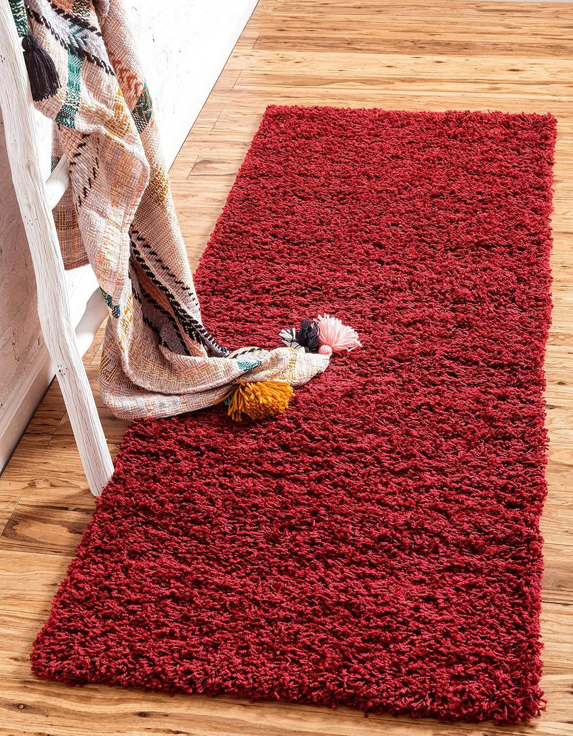 Solid Shag Collection Area Rug (2′ 7″ X 10′ Runner, Cherry Red)
