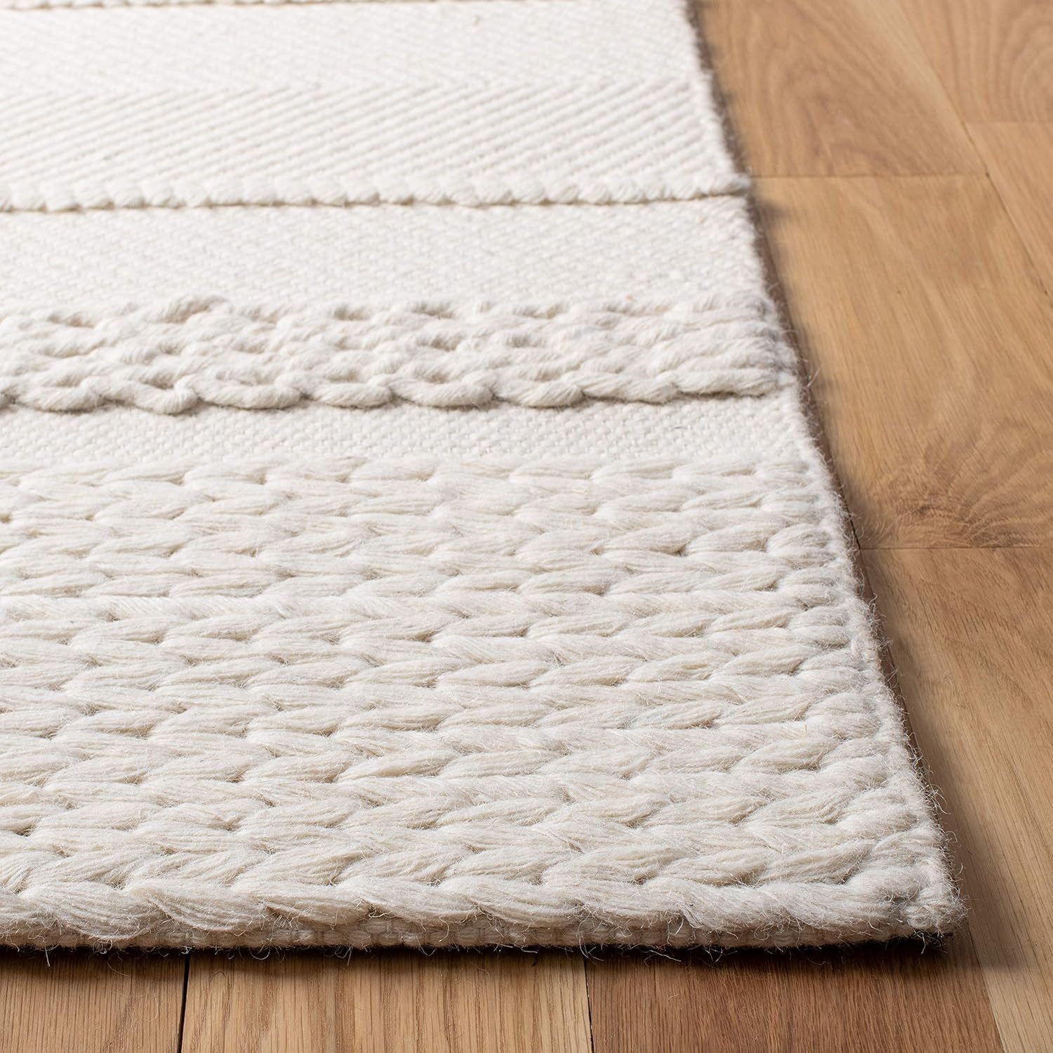 Durable Handmade Wool Area Rug 5′ x 8′ for High Traffic Spaces