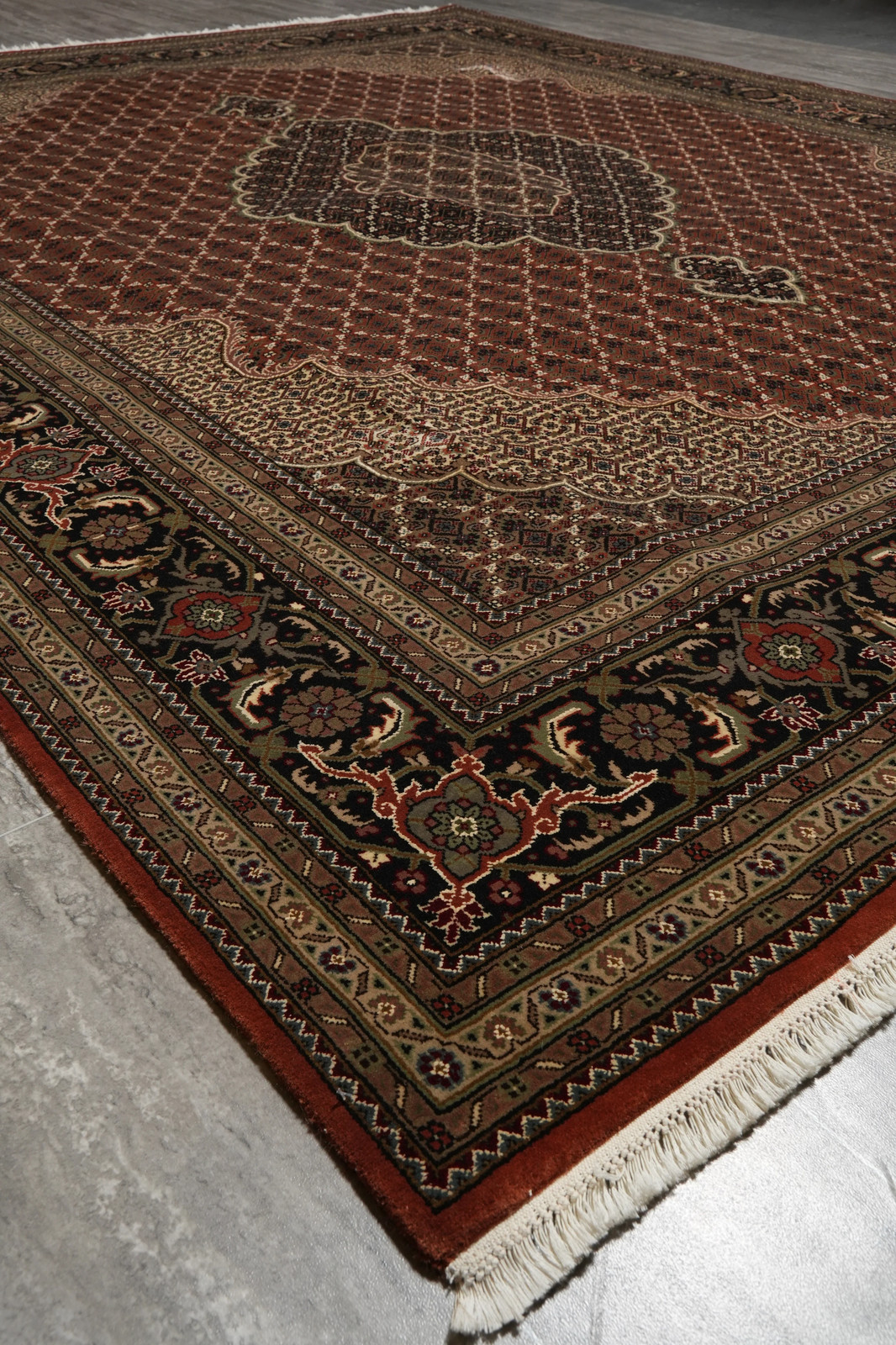 8 x 10 Woo Silk Hand-Knotted Rug Tabriiz Mahii Pom Roby #F-3085