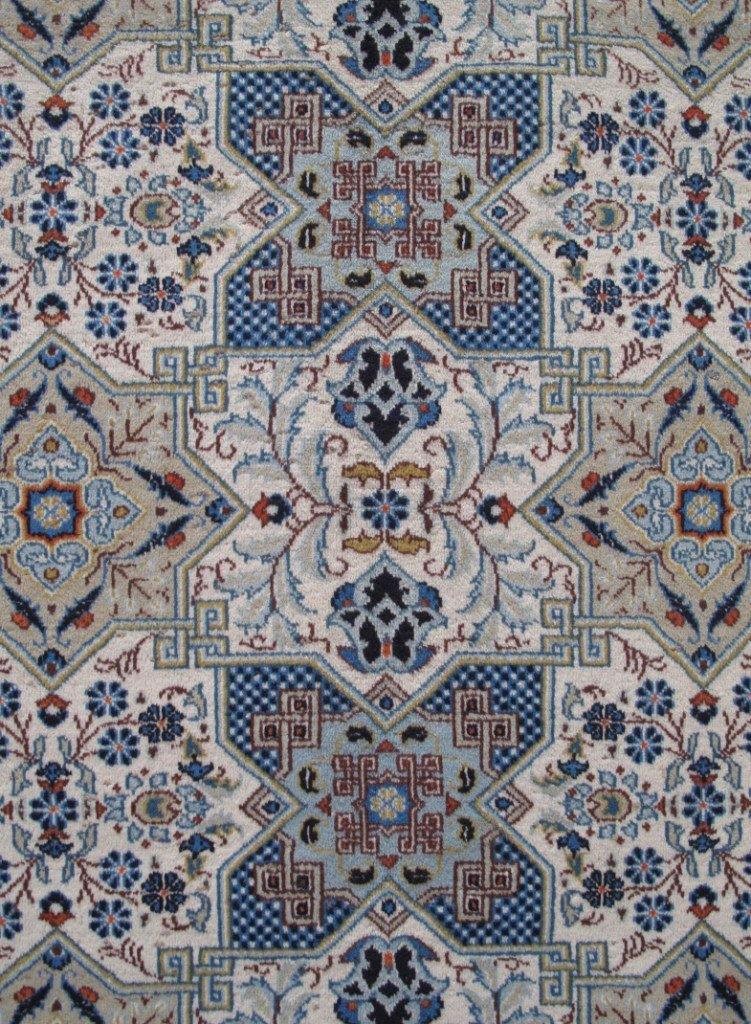 10 x 13 Ivory Perrsian Design Signed Kashaan Rug 82328