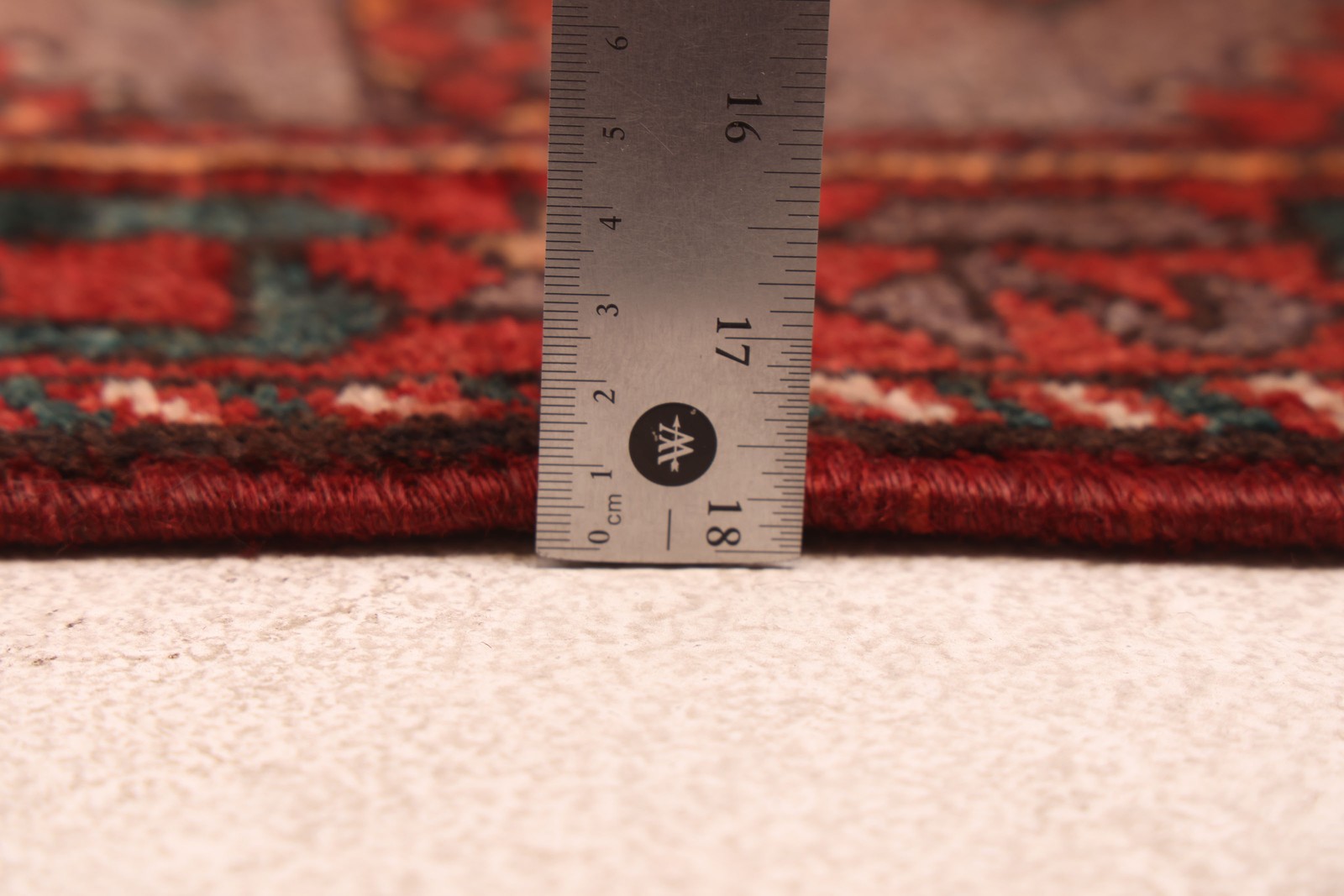 Vintage 4’4″ x 7’3″ Traditional Hand Knotted Vegetable Dye Wool Area Rug