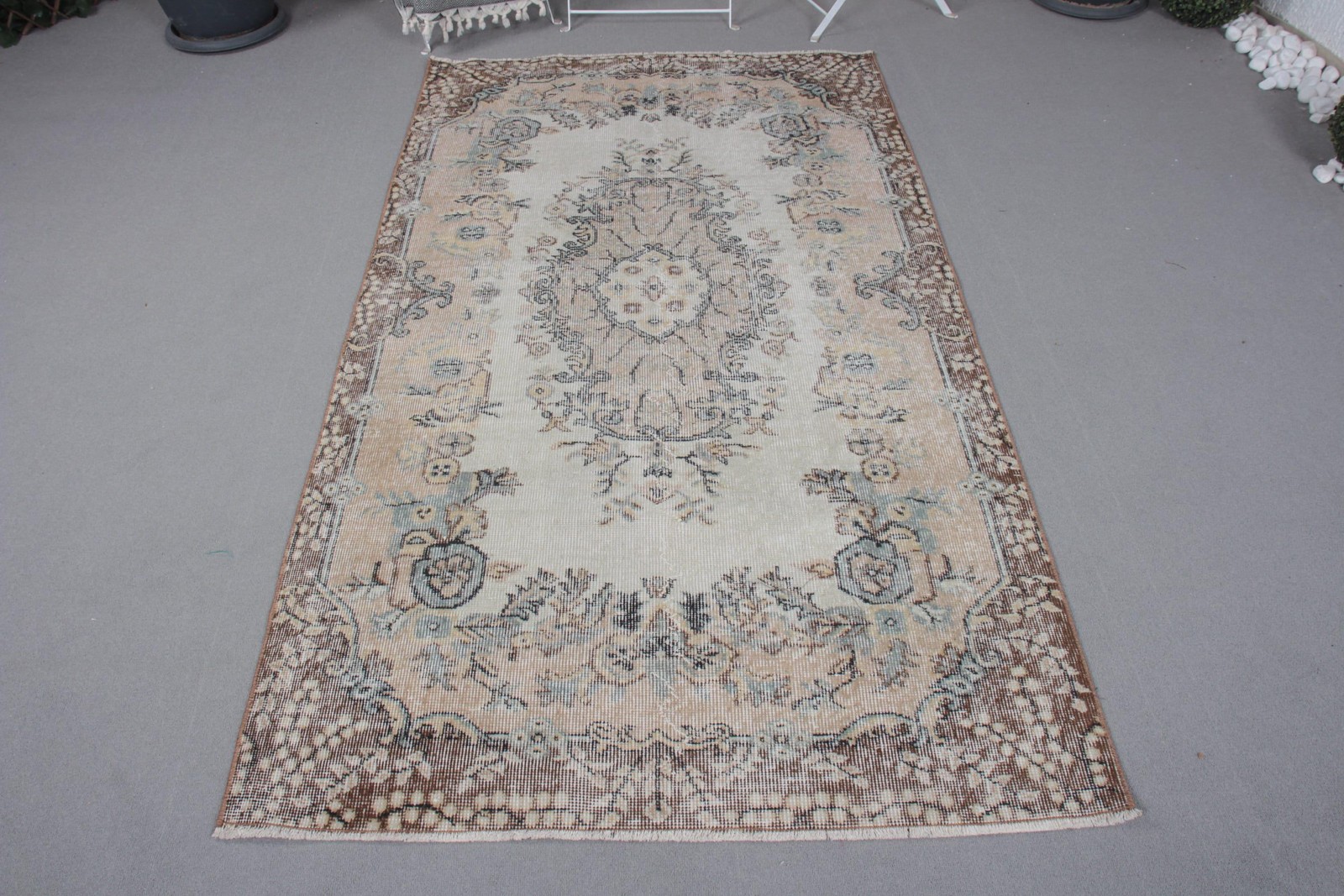 3,7×6,7 ft Vintage Rug, Turkish Area Rug, Beige Brown Animal Print Rug