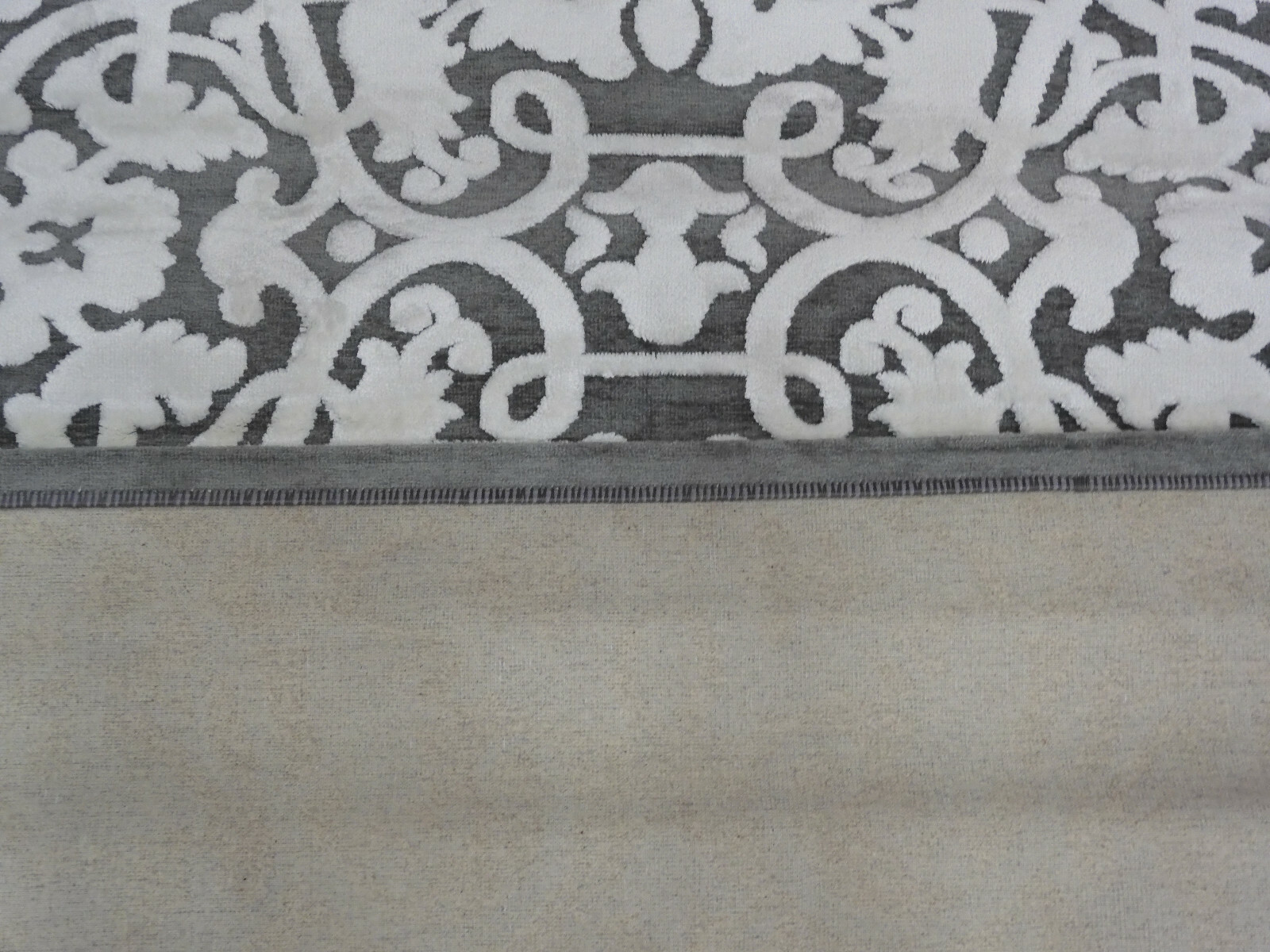 IVORY / DARK GREY 3′-1″ X 4′-7″ Stained Rug Reduced Price 1172609710 PARB636C-3