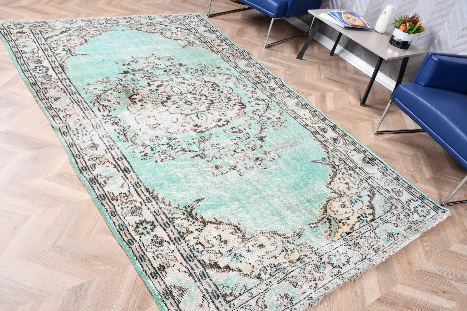 Turkish Vintage Rug 5,3×8,7 ft, Blue Large Camouflage Wool Rug
