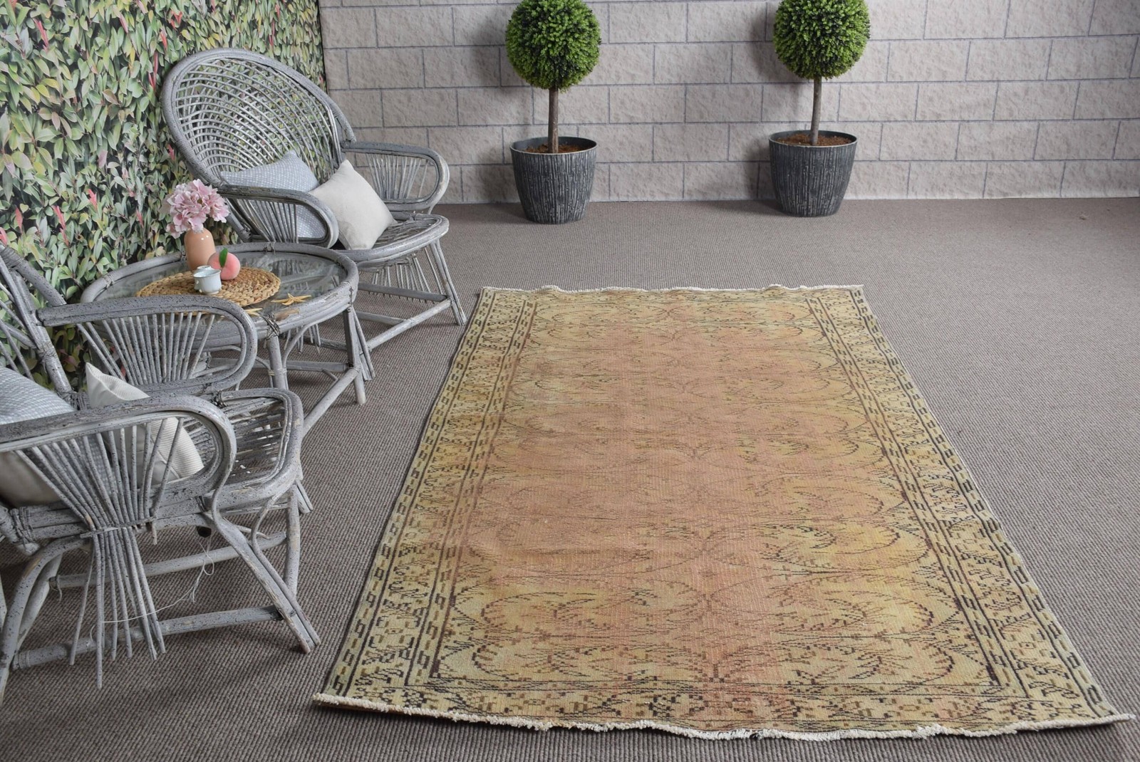 Vintage Rug 4,6×7,6 ft (140×232 cm), Brown Floral Turkish Rug