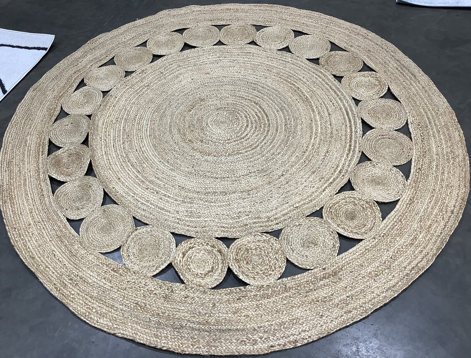 NATURAL 6′-6″ x 6′-6″ Broken Thread Rug, Reduced Price 1172681256 NF364A-7R