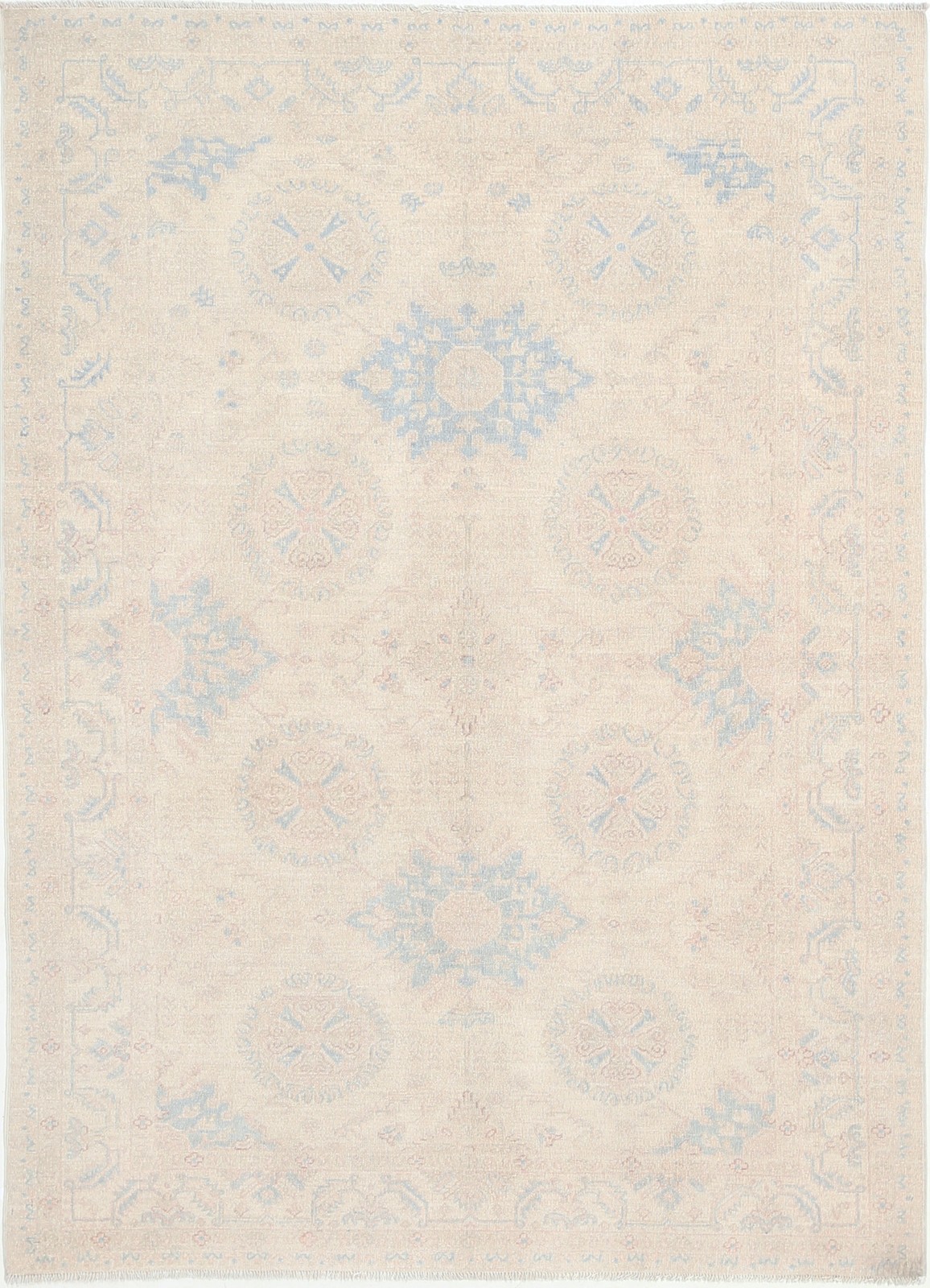 5×7 ft Handknotted Wool Area Rug. Decorative Soft-Toned Rug for Living Room