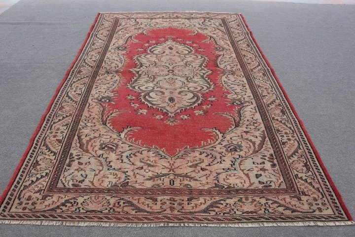 Turkish Rug 6×9,7 ft (184×295 cm), Red Bordered Vintage Rug