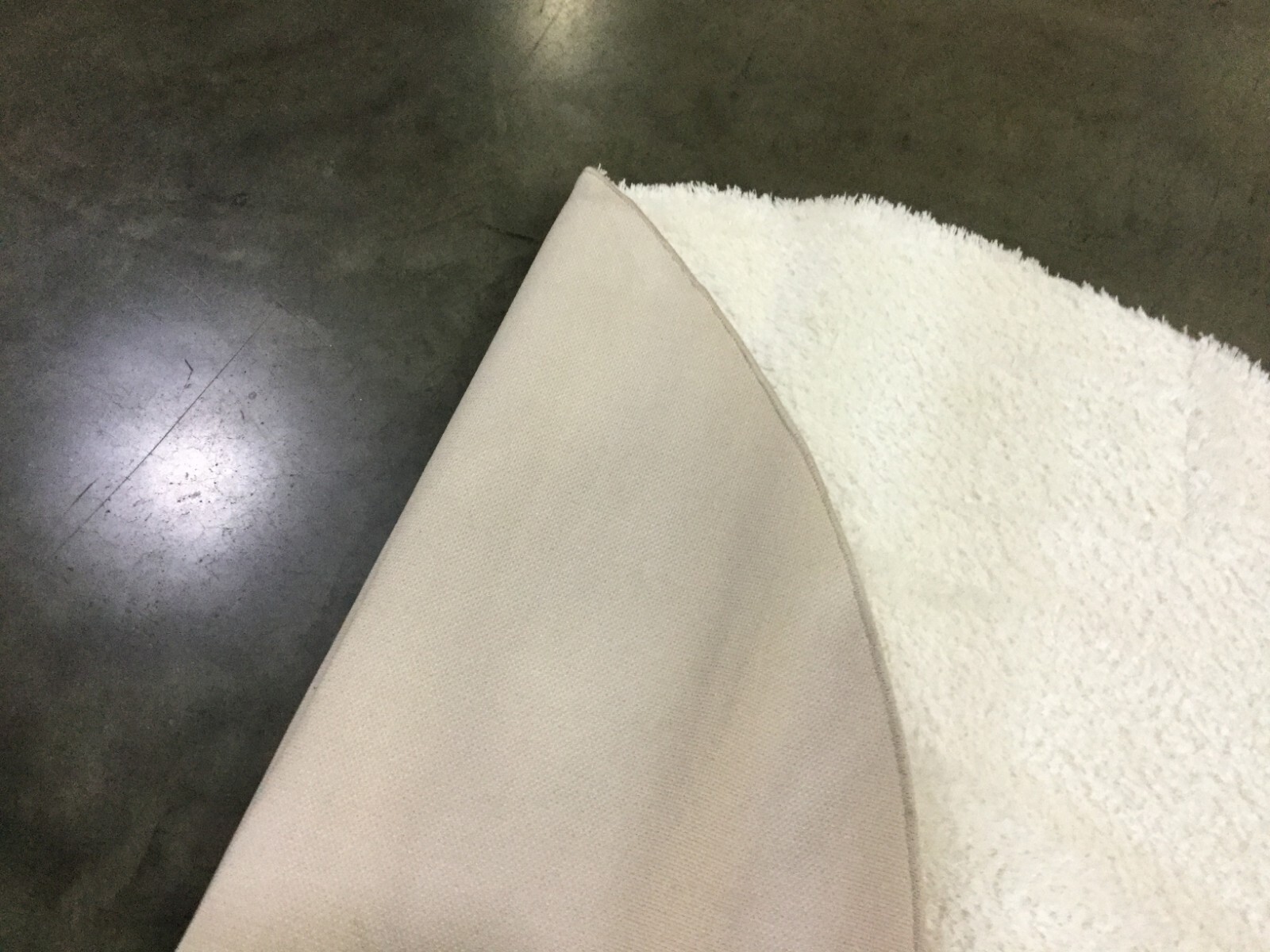 WHITE 6′-7″ X 6′-7″ Round Pressed Pile Rug, Reduced Price 1172659777 THO670A-7R
