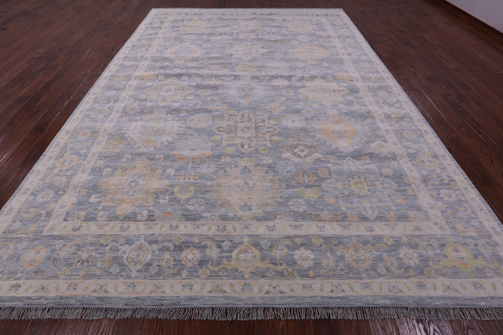 Grey Heriz Serapi Hand-Knotted Wool Rug 9′ 10″ X 13′ 9″ – Q22269