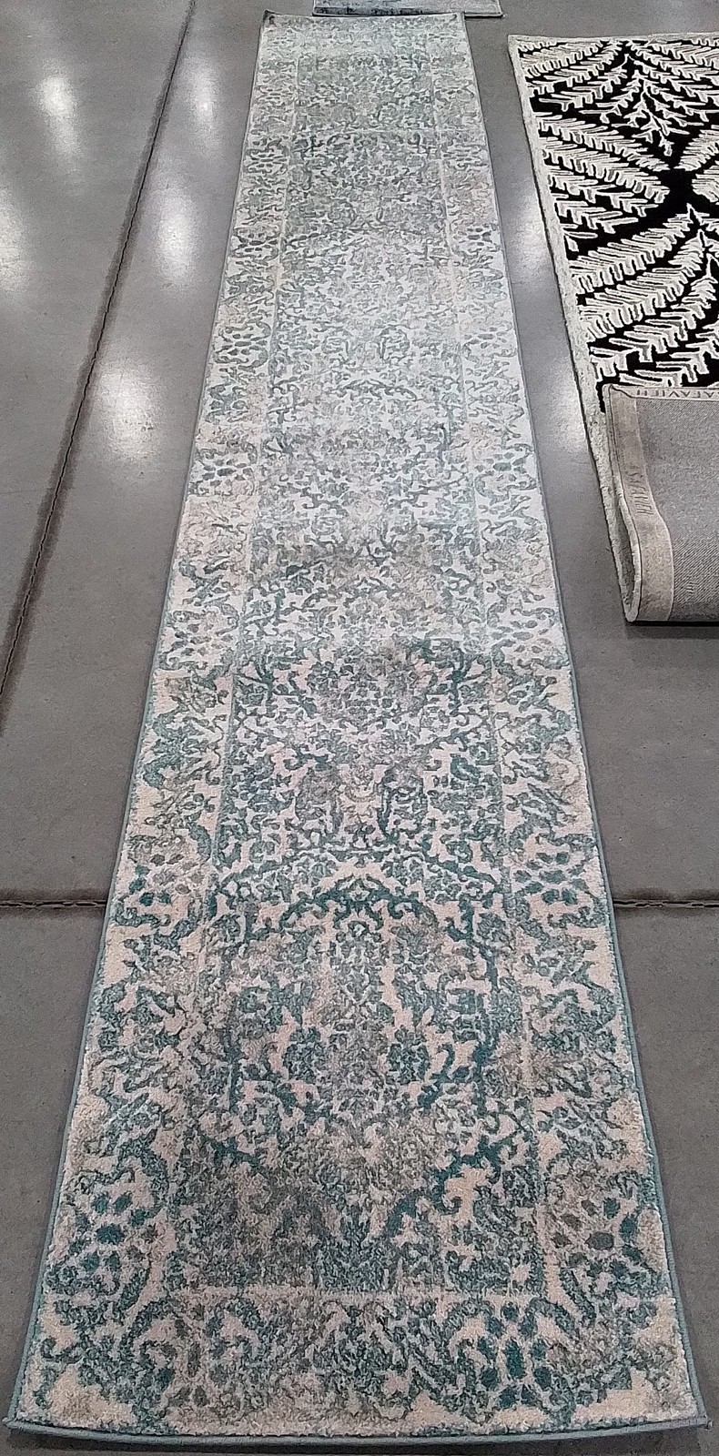 IVORY / LT BLUE 2′-2″ x 13′-0″ Flaw in Rug, Reduced Price 1172795713 EVK242C-213
