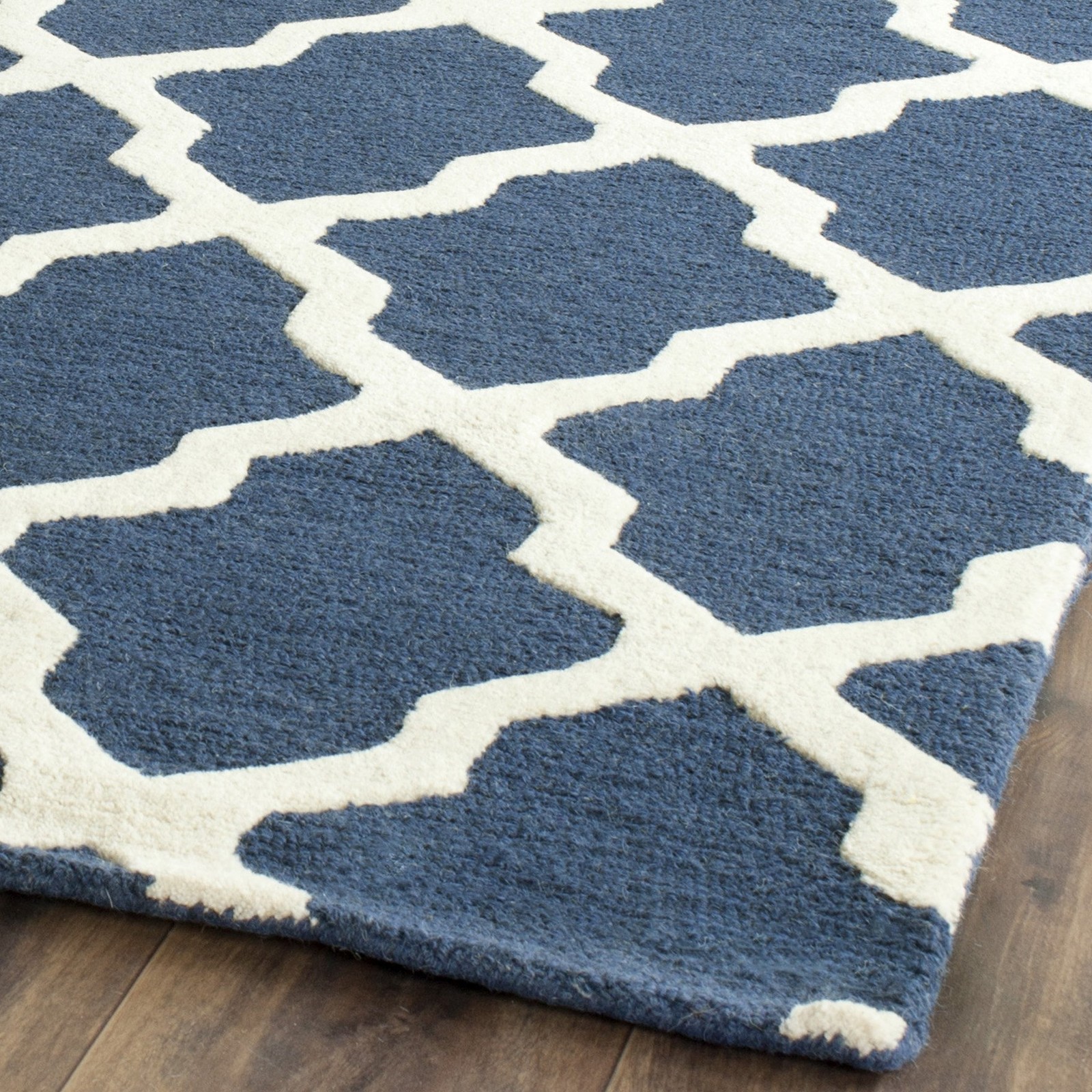 Cambridge Collection Runner Rug – 2’6″ x 6′, Navy Blue & Ivory, Handmade Trel…