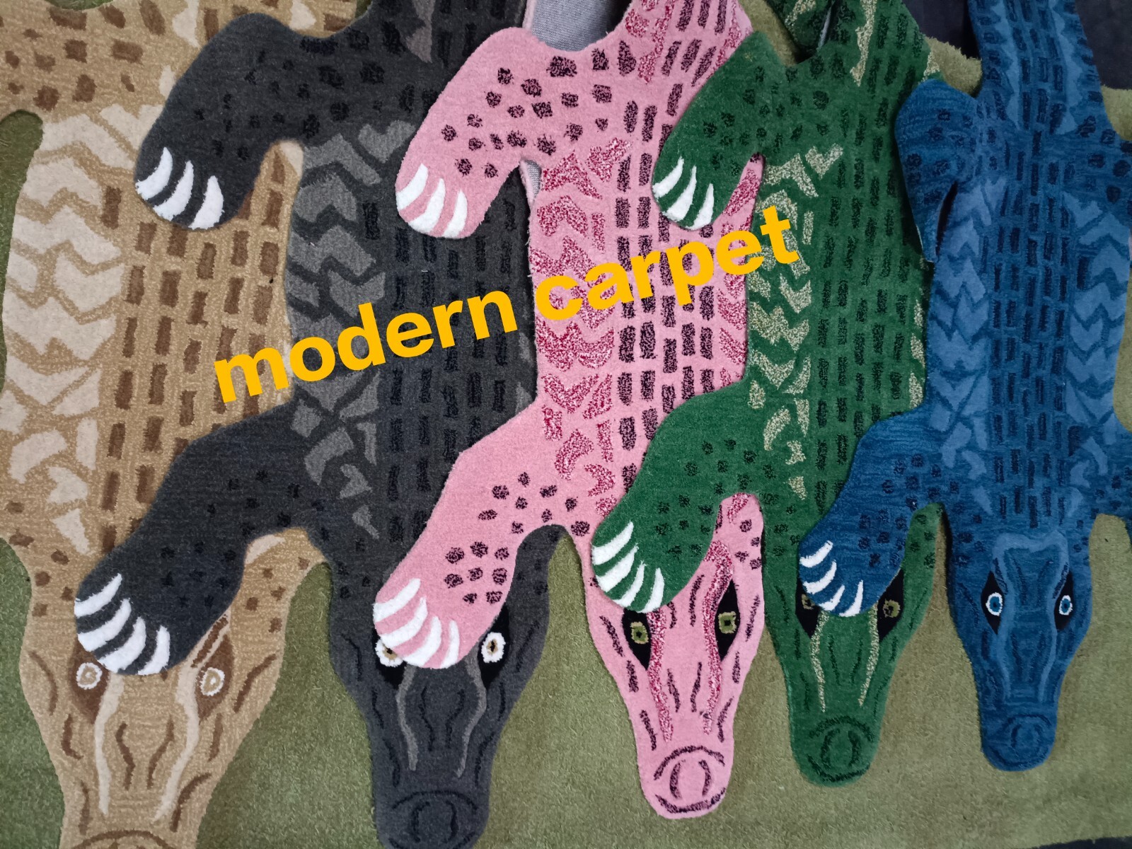 Crocodile rug BLACK color Hand Made Wool Cotton Backing Rug Home Beautiful crock