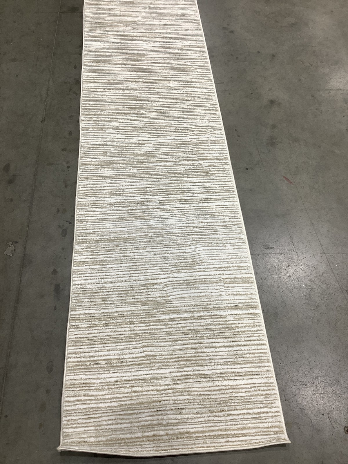 IVORY 2′-2″ x 16′-0″ Damaged Binding Rug, Reduced Price 1172684093 VSN606J-216