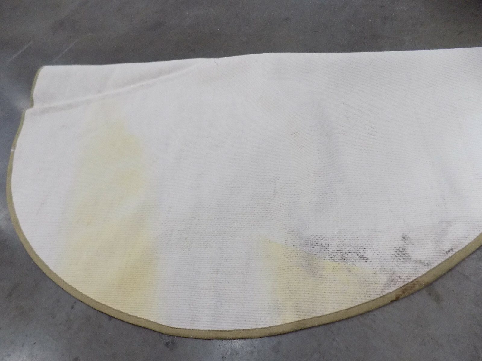 MAIZE / LINEN 10′ X 10′ Back Stain Rug Reduced Price 1172571443 NF141B-10R
