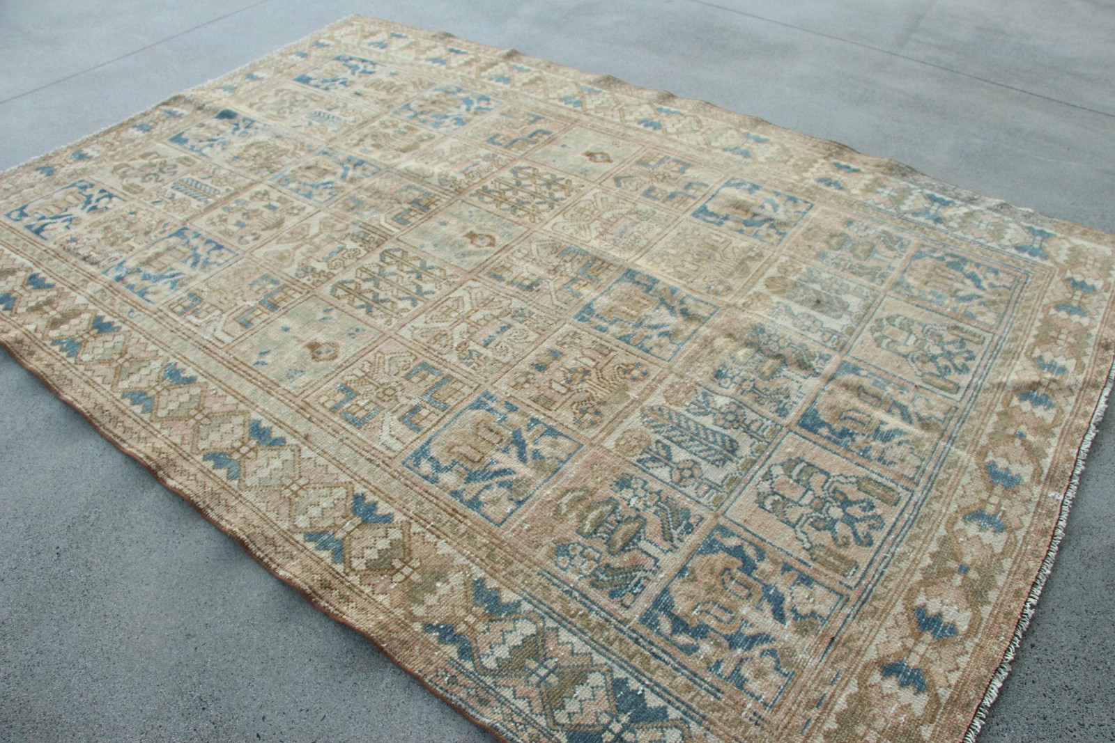 Vintage Turkish Rug 6,6×9,6 ft (200×294 cm), Brown Plants & trees Rug