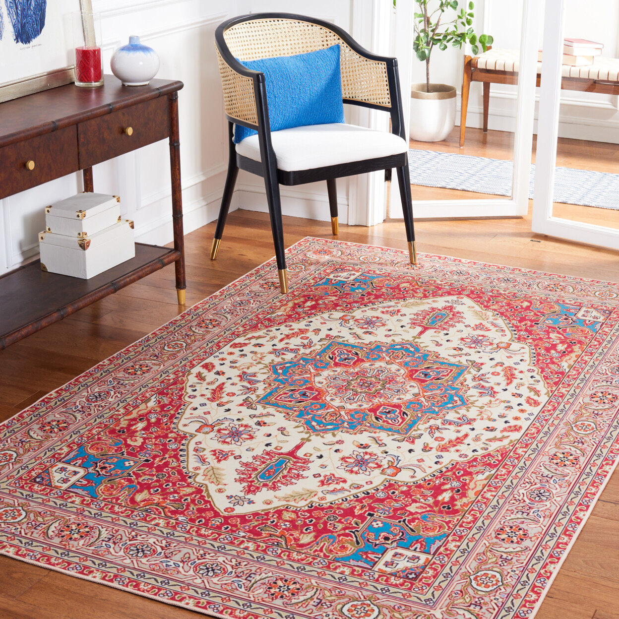 SAFAVIEH Tucson Collection TSN107Q Red / Beige Rug