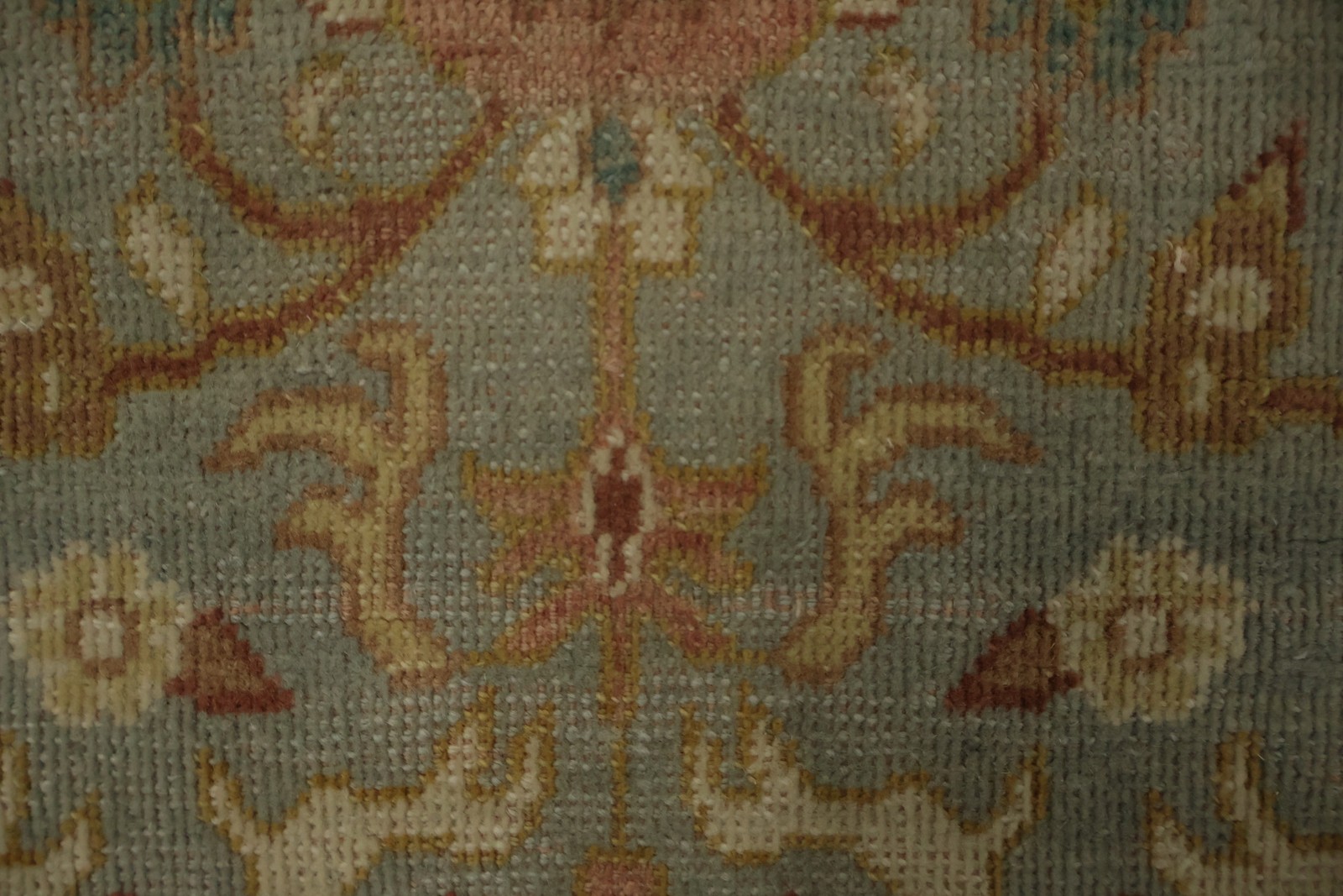 Classic Ziegler Antique Look Rug 2×3 Handmade Wool Egyptian with Floral Motifs
