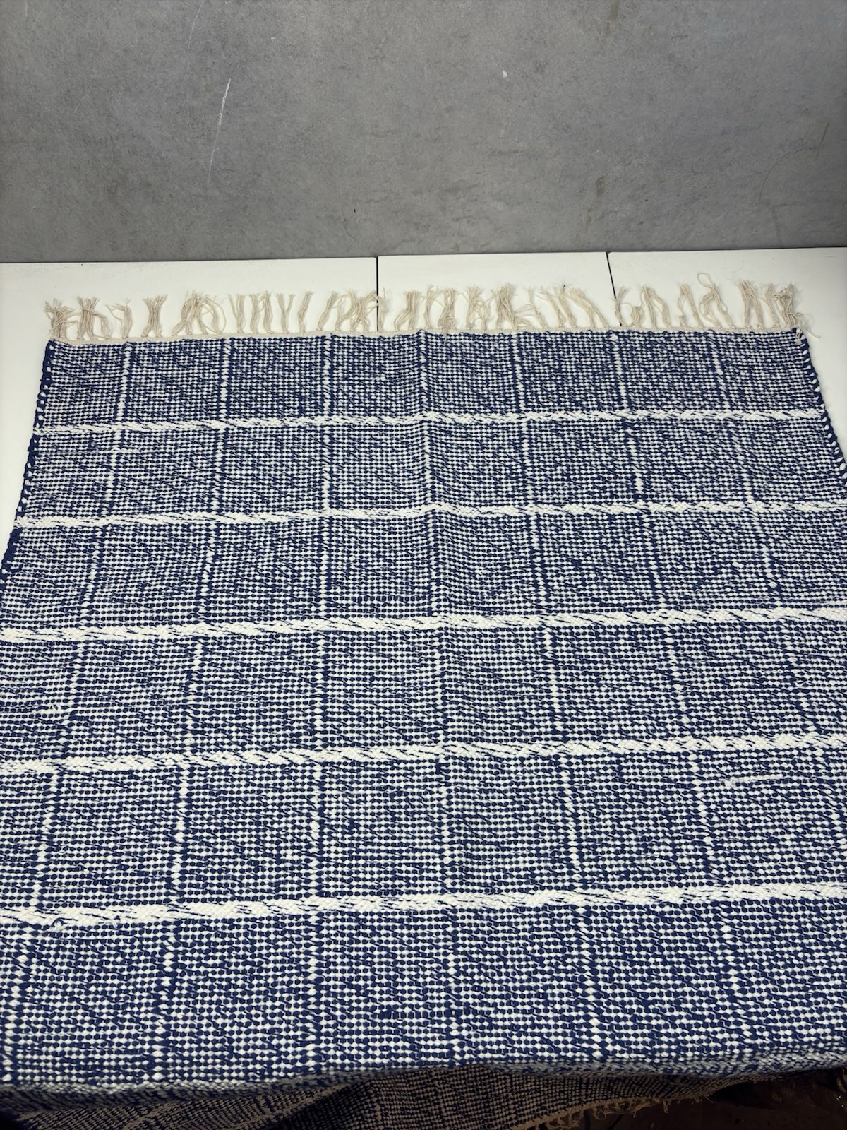 Loloi Barlow Collection 3×5 Blue White Handmade Woven Fringed Area Rug