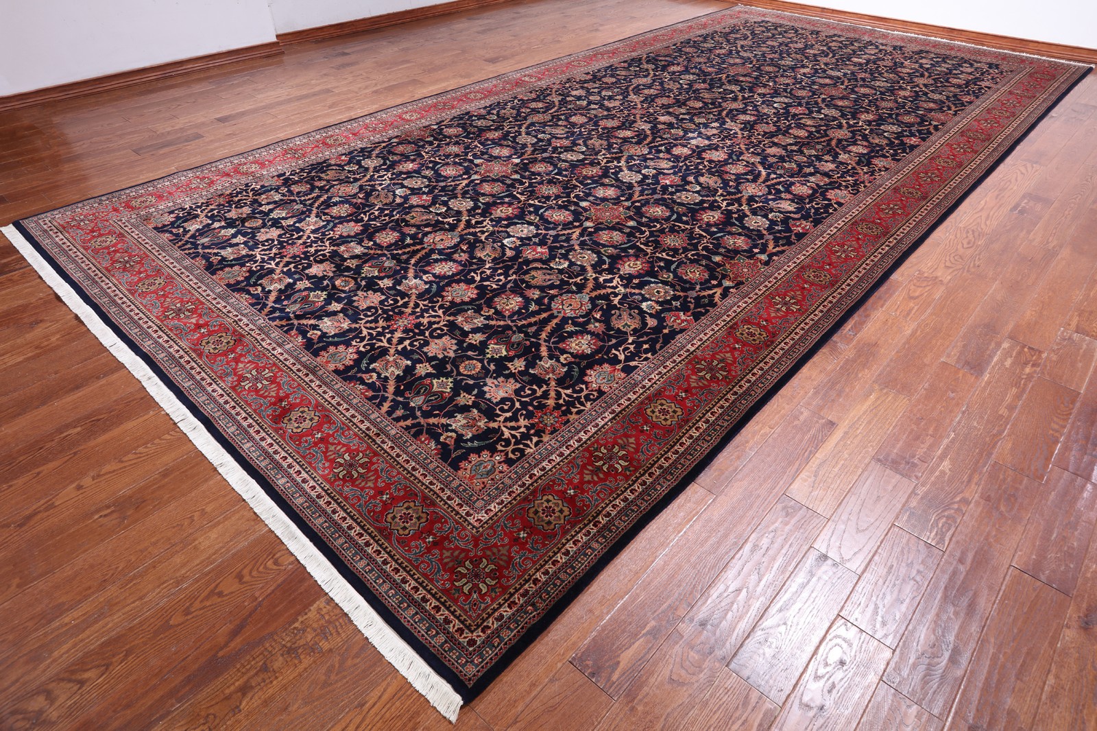 Navy Blue Traditional Handmade Wool Rug 9′ 6″ X 19′ 7″ – Q23958