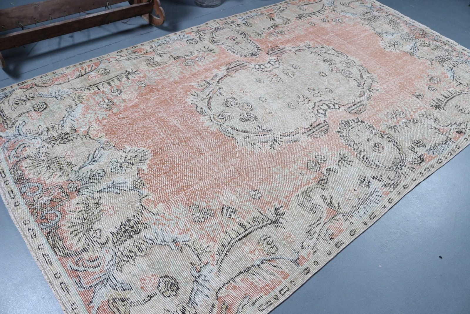 Vintage Turkish Rug, 5,6×9,7 ft Large Rug, Pink Gray Plants & trees Wool Rug