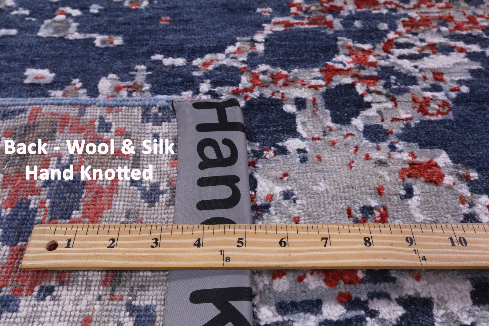 7′ 10″ X 10′ 2″ Abstract Wool & Silk Handmade Rug – Q19398