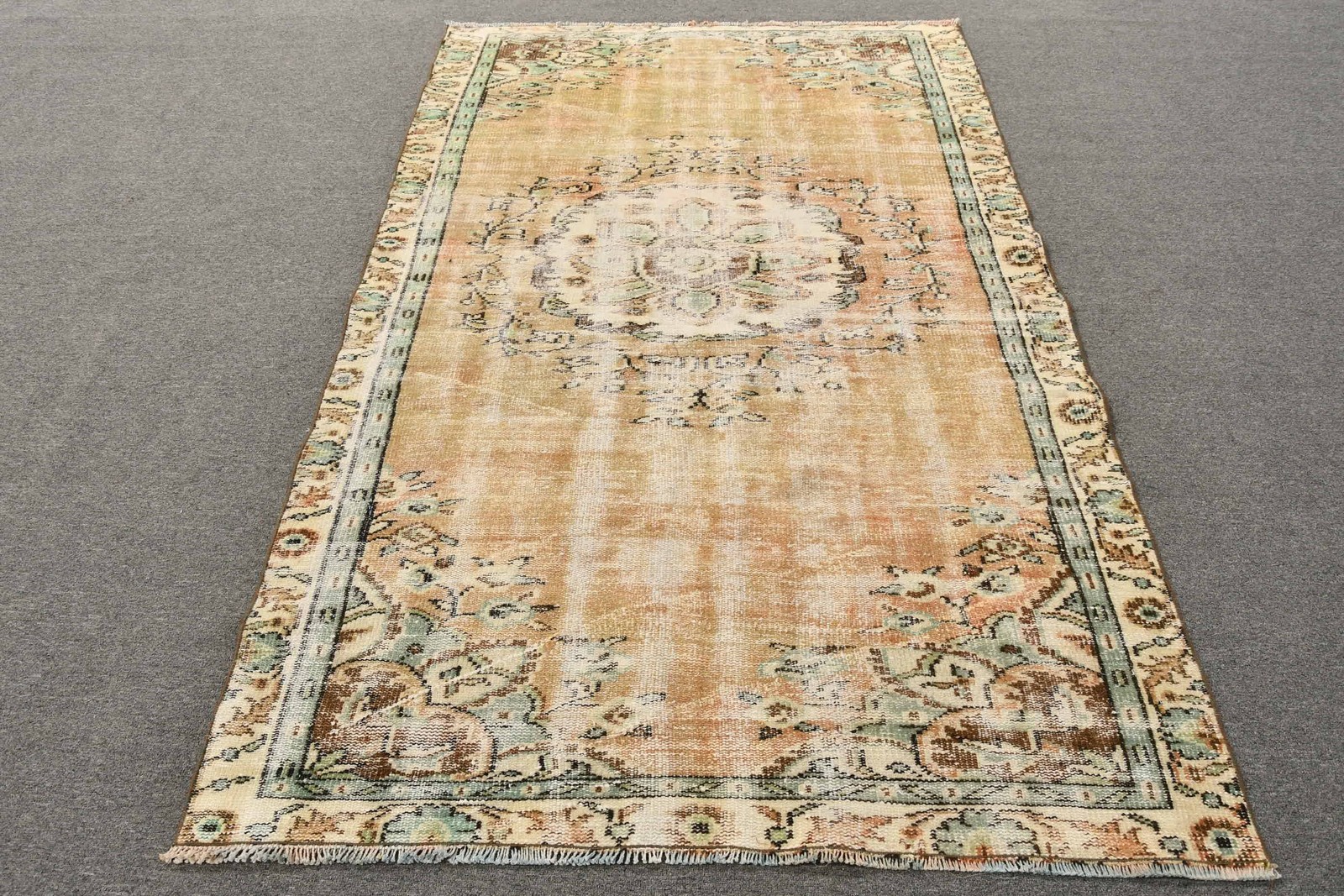Vintage Area Rug 4,6×7,7 ft (140×234 cm), Turkish Brown Oriental Rug