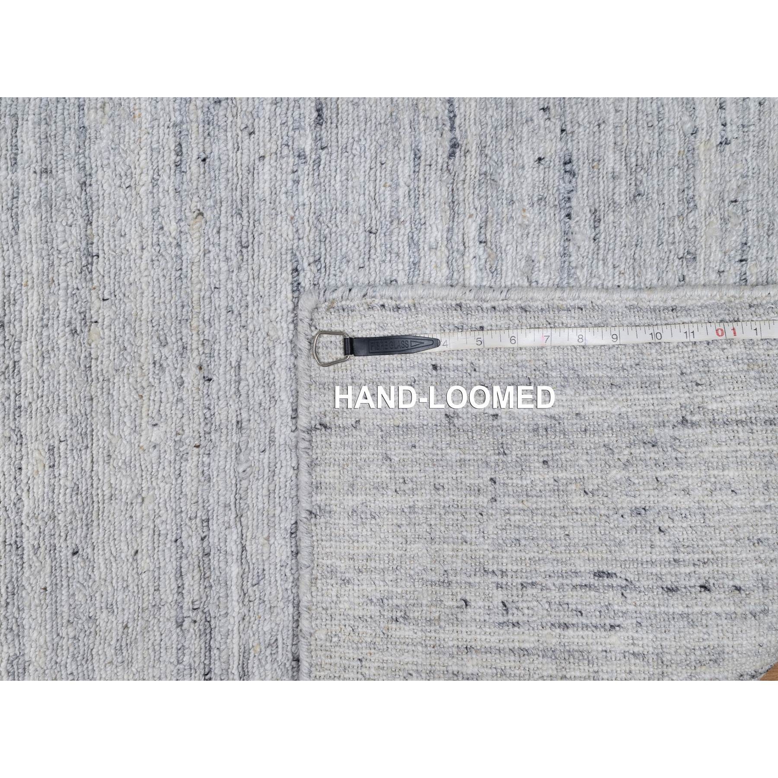 2’6″x6′ White Hand Loomed Plain Modern Striae Design Pure Wool Runner Rug R91186