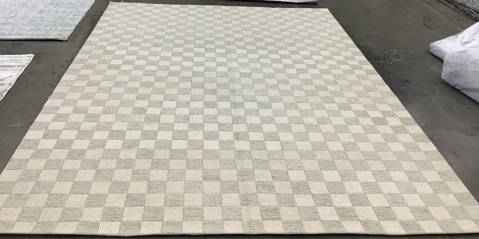 BEIGE / IVORY 9′-0″ x 12′-0″ Damaged Rug, Reduced Price 1172682321 MSR4760B-9