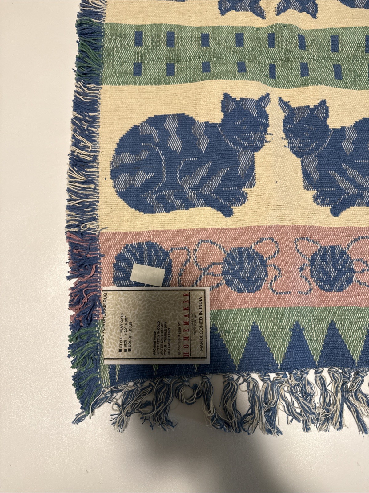 VTG Handwoven Dhurrie Tribal Rug from INDIA 100% Cotton. Cats 22” X 38”