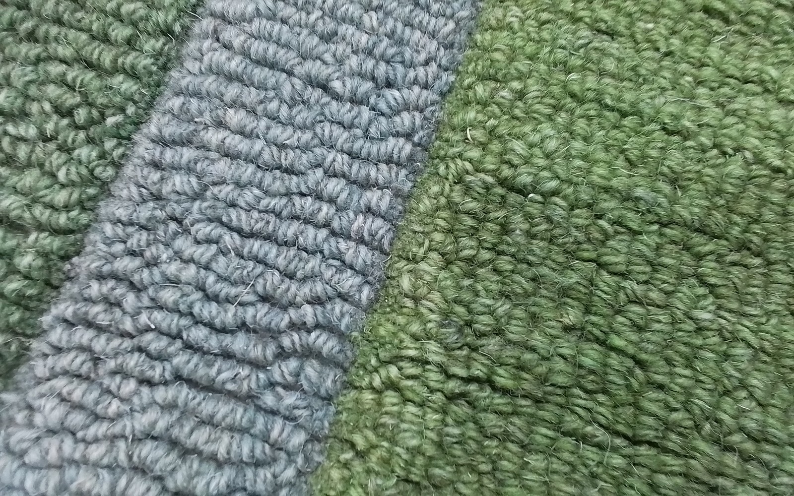 GREEN / BEIGE 5′-0″ x 8′-0″ Back Stain Rug, Reduced Price 3172810633 GRE101Y-5