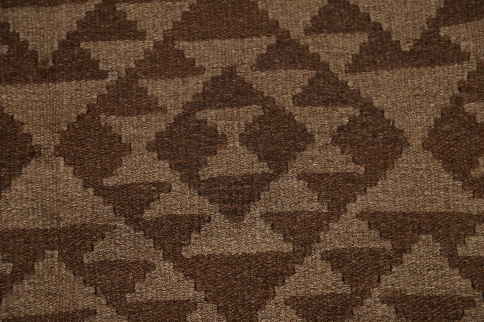 Geometric Kilim Area Rug 5×7 Ft Hand-Woven Wool Carpet Brown Oriental Rug