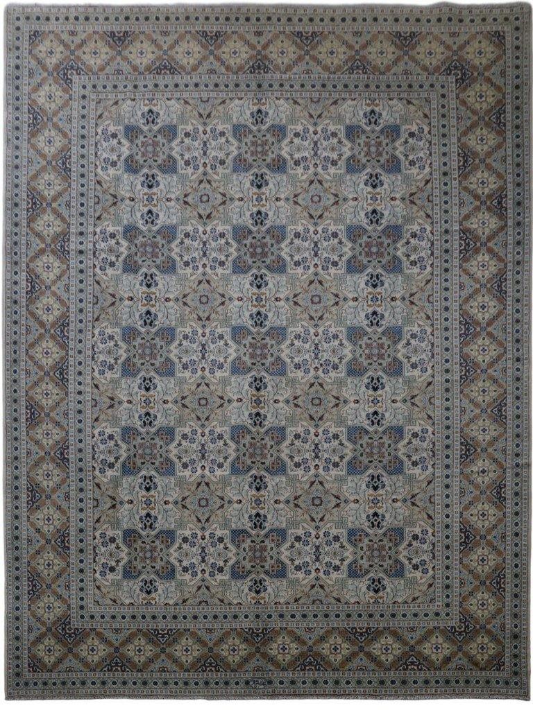 10 x 13 Ivory Perrsian Design Signed Kashaan Rug 82328