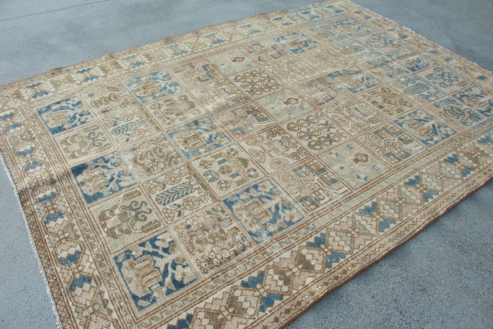 Vintage Turkish Rug 6,6×9,6 ft (200×294 cm), Brown Plants & trees Rug