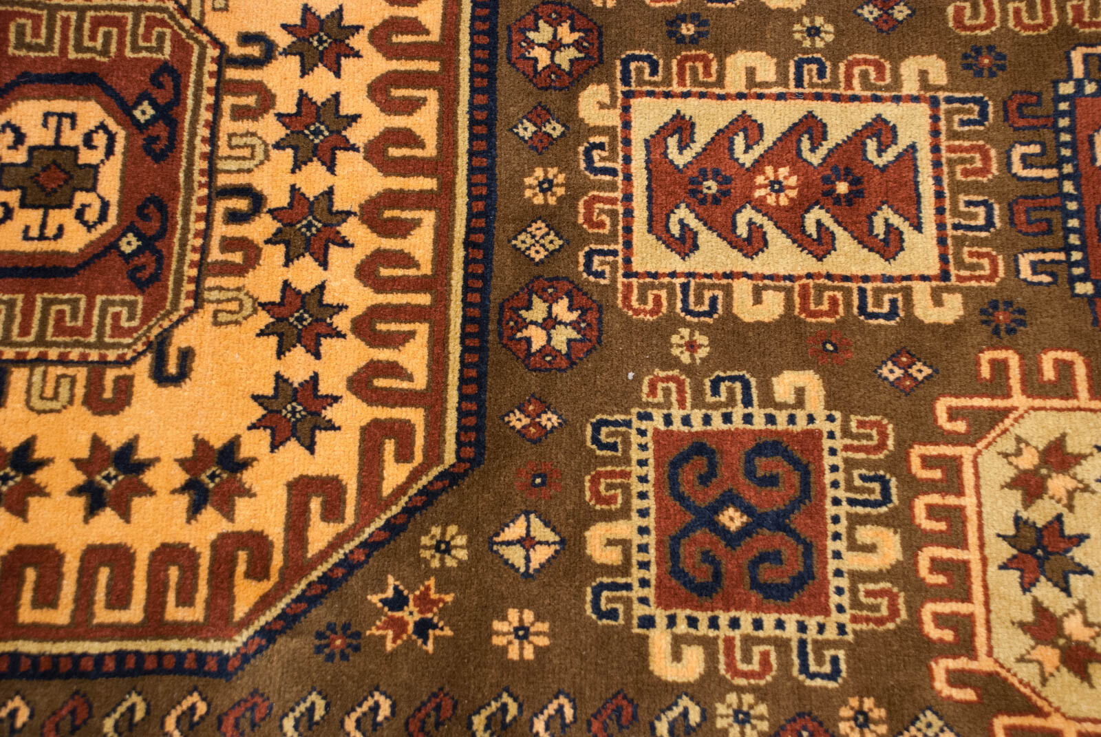 RRA 6×9 (5’6″x9’2″) Siberian Caucasian Brown & Olive Rug 27497
